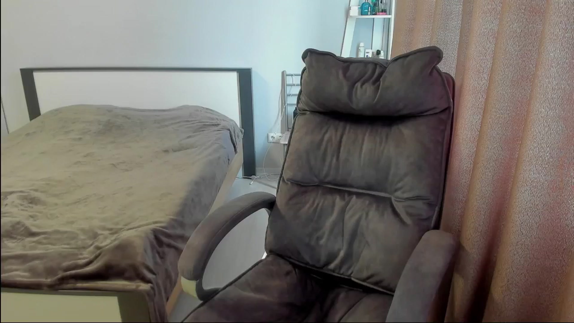 Gallery image thumbnail from Iam_Sasha's myfreecams stream on, 06/12/2025, 10:32 image 3 of 20