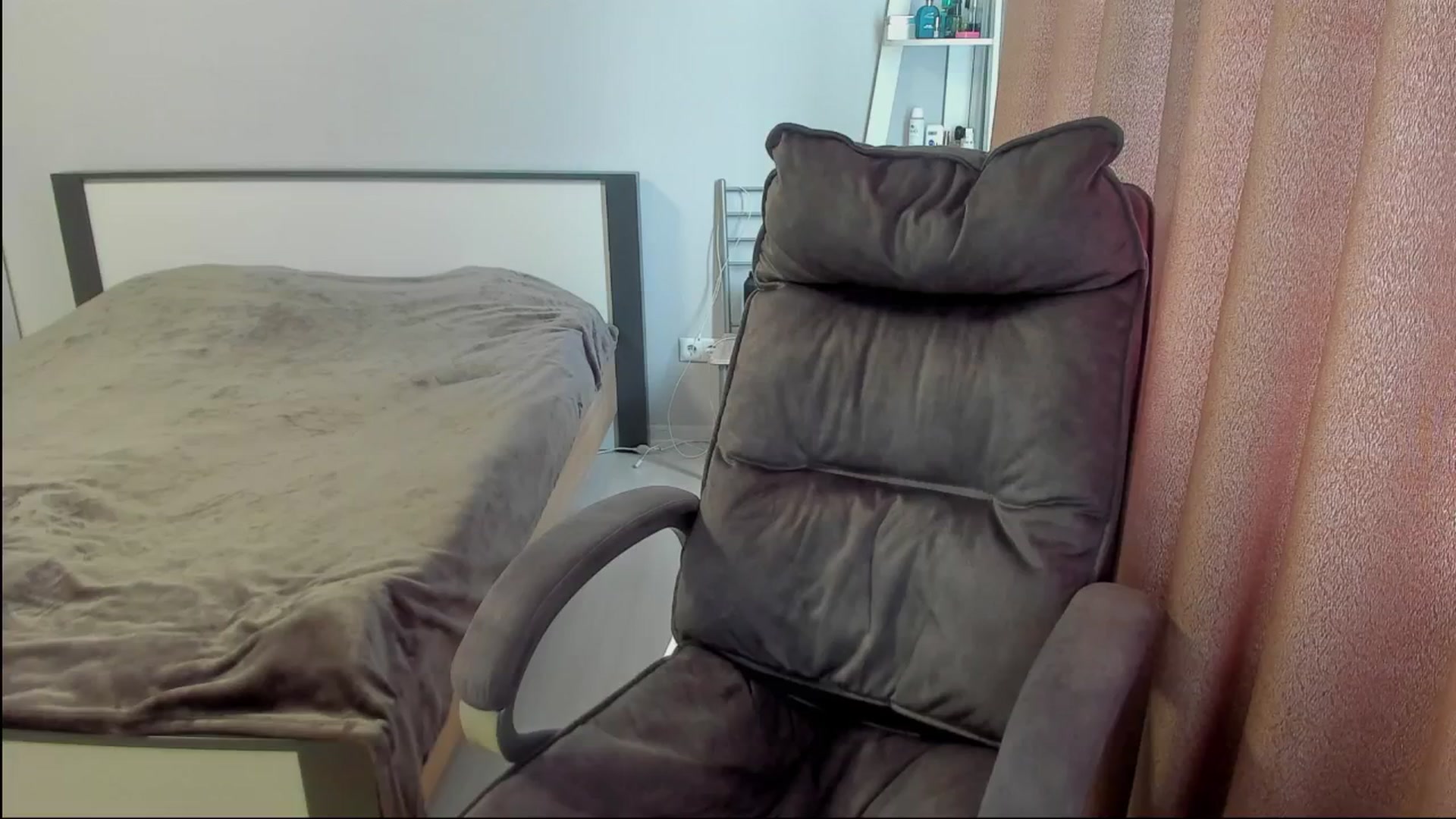 Gallery image thumbnail from Iam_Sasha's myfreecams stream on, 06/12/2025, 10:32 image 13 of 20