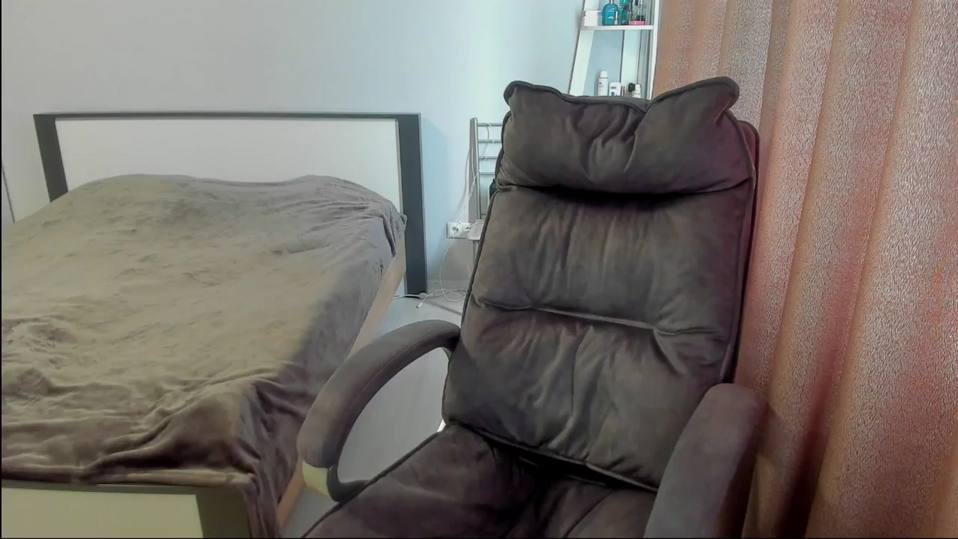 Gallery image thumbnail from Iam_Sasha's myfreecams stream on, 06/12/2025, 10:32 image 12 of 20