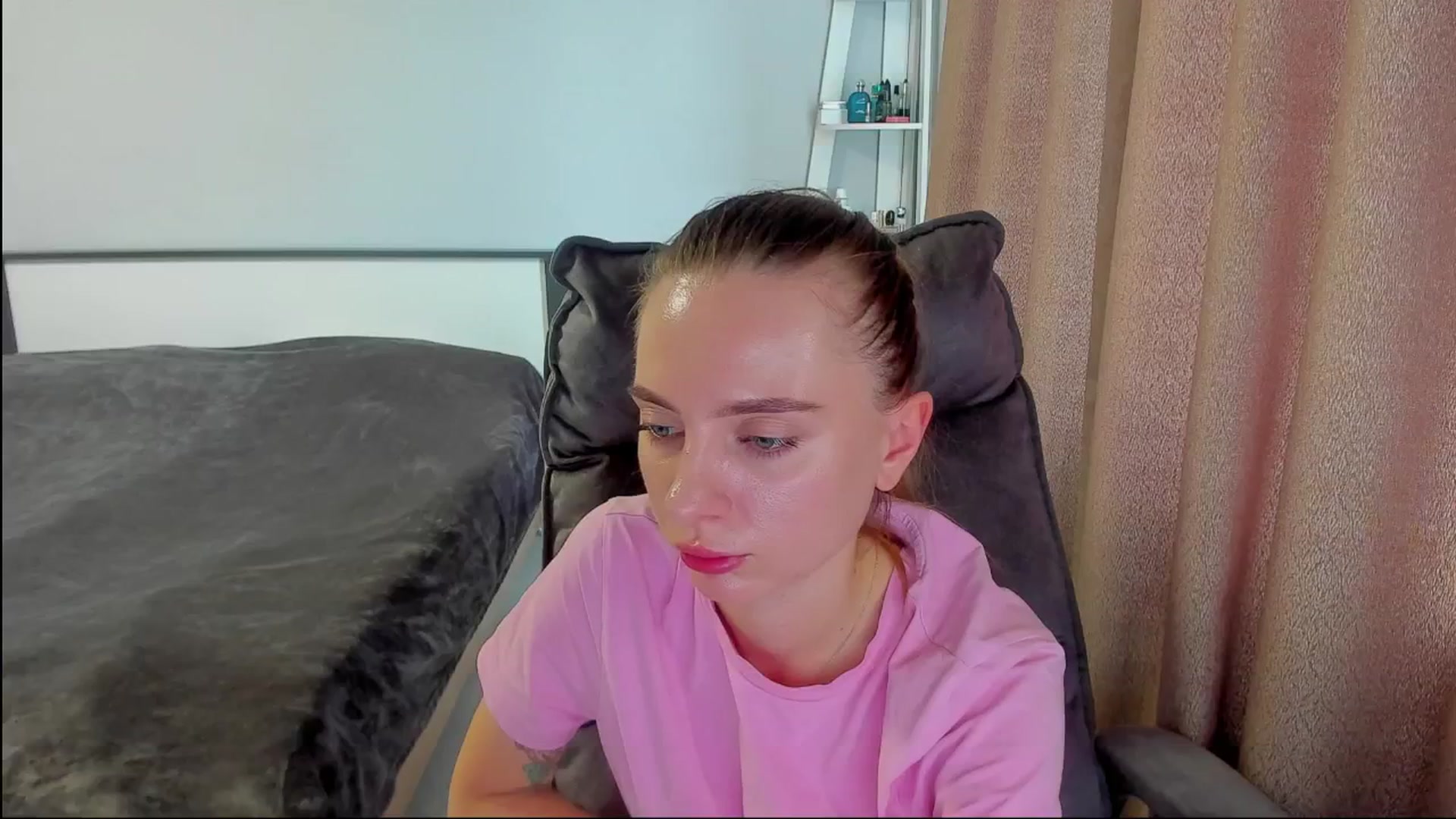 Gallery image thumbnail from Iam_Sasha's myfreecams stream on, 06/17/2025, 10:10 image 2 of 20