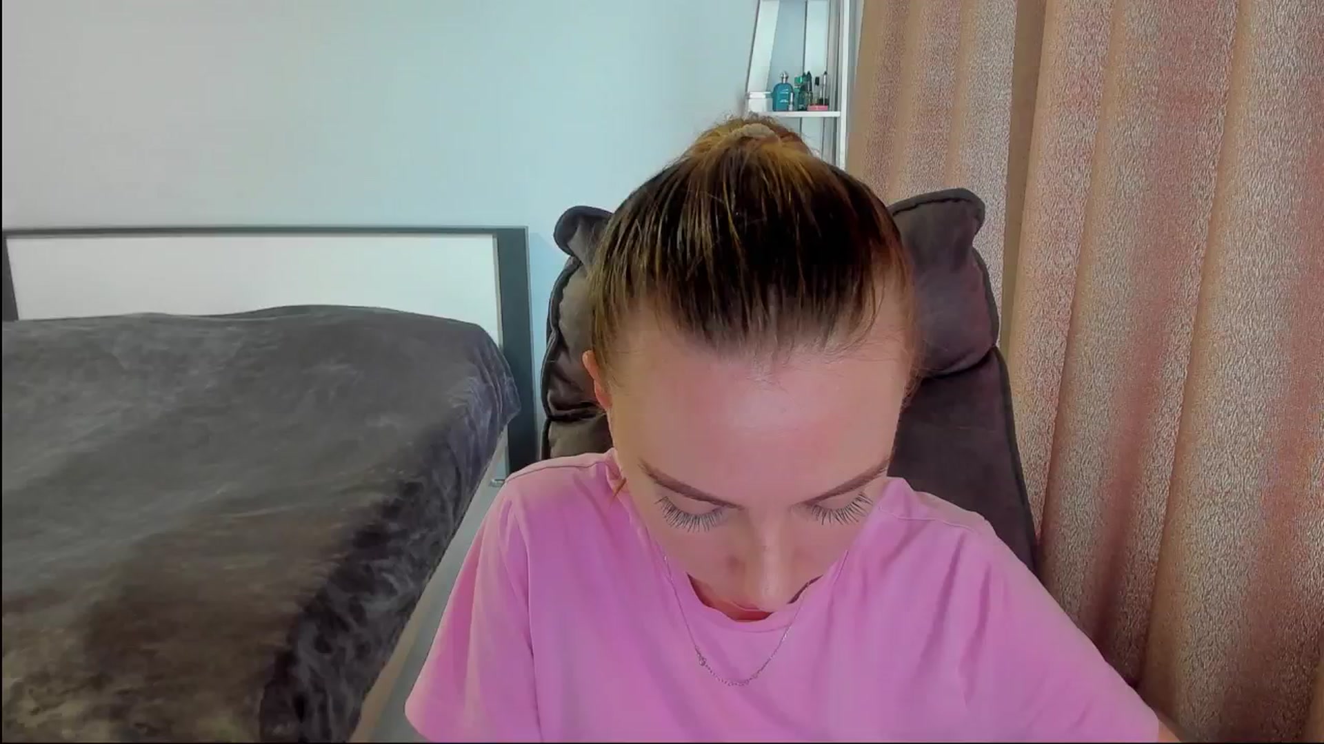 Gallery image thumbnail from Iam_Sasha's myfreecams stream on, 06/17/2025, 10:10 image 19 of 20