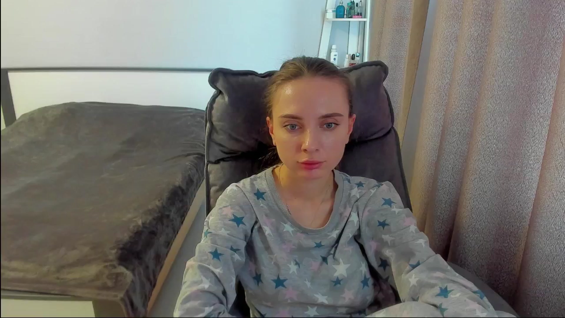 Gallery image thumbnail from Iam_Sasha's myfreecams stream on, 06/18/2025, 11:31 image 3 of 20