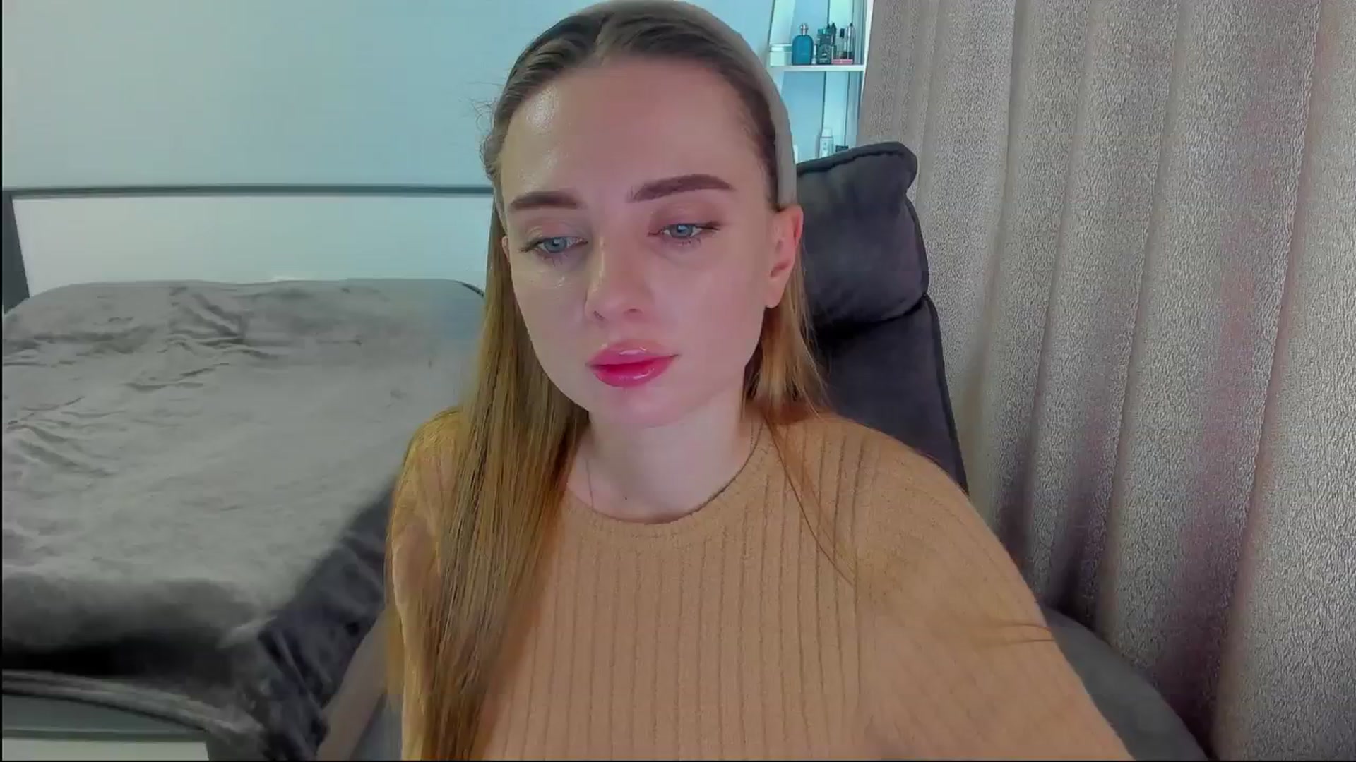 Gallery image thumbnail from Iam_Sasha's myfreecams stream on, 06/23/2025, 09:55 image 5 of 20