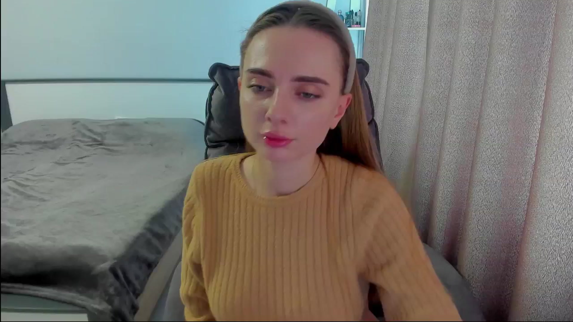 Gallery image thumbnail from Iam_Sasha's myfreecams stream on, 06/23/2025, 09:55 image 9 of 20