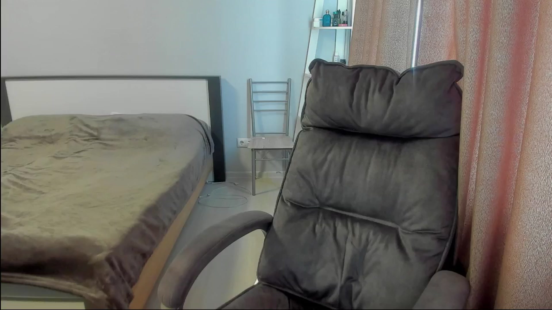Gallery image thumbnail from Iam_Sasha's myfreecams stream on, 06/23/2025, 09:55 image 11 of 20