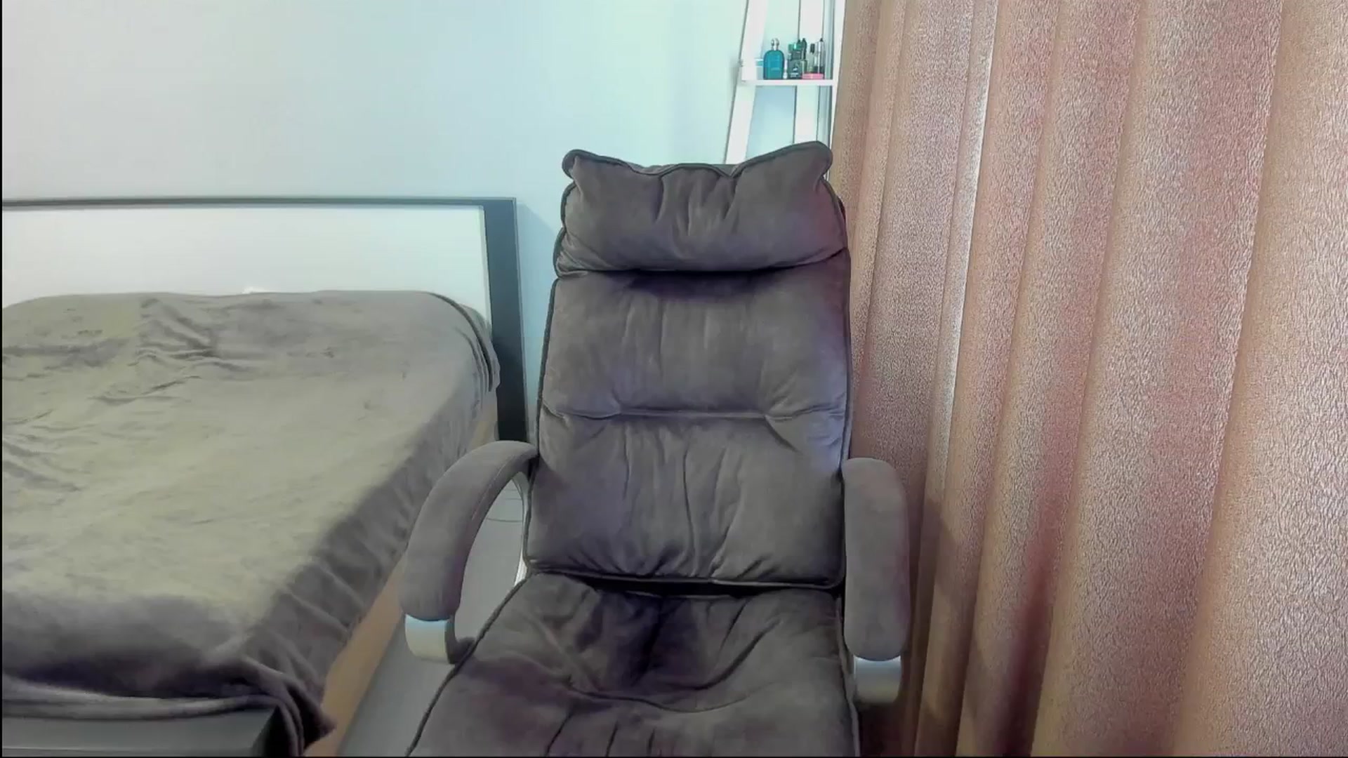 Gallery image thumbnail from Iam_Sasha's myfreecams stream on, 06/23/2025, 11:10 image 20 of 20