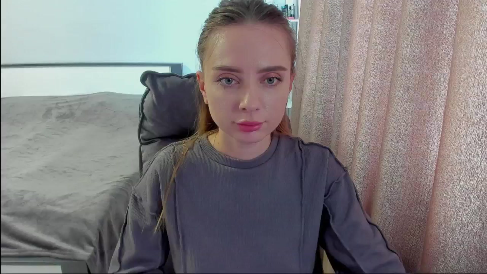 Gallery image thumbnail from Iam_Sasha's myfreecams stream on, 06/26/2025, 10:58 image 9 of 20