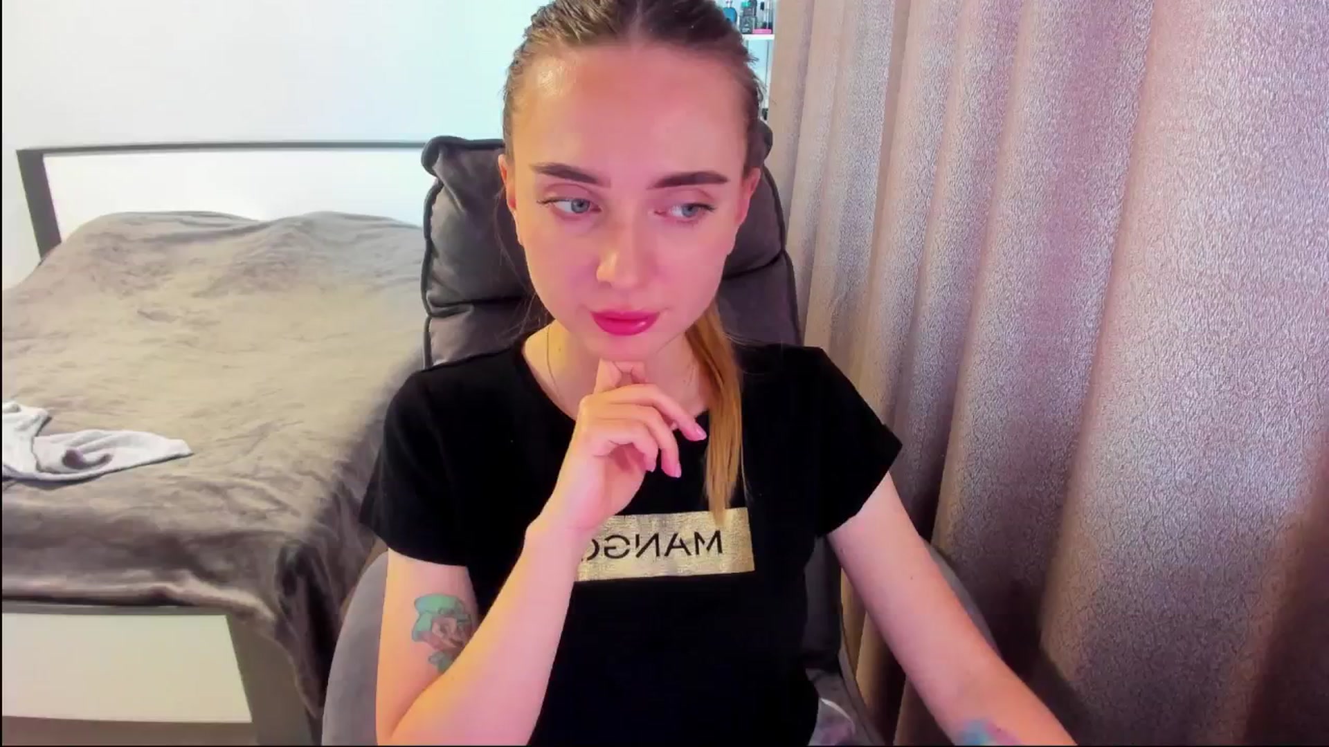 Gallery image thumbnail from Iam_Sasha's myfreecams stream on, 06/30/2025, 09:57 image 4 of 20