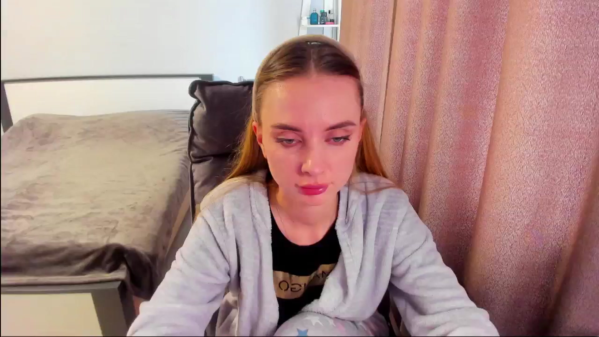 Gallery image thumbnail from Iam_Sasha's myfreecams stream on, 07/01/2025, 12:26 image 19 of 20