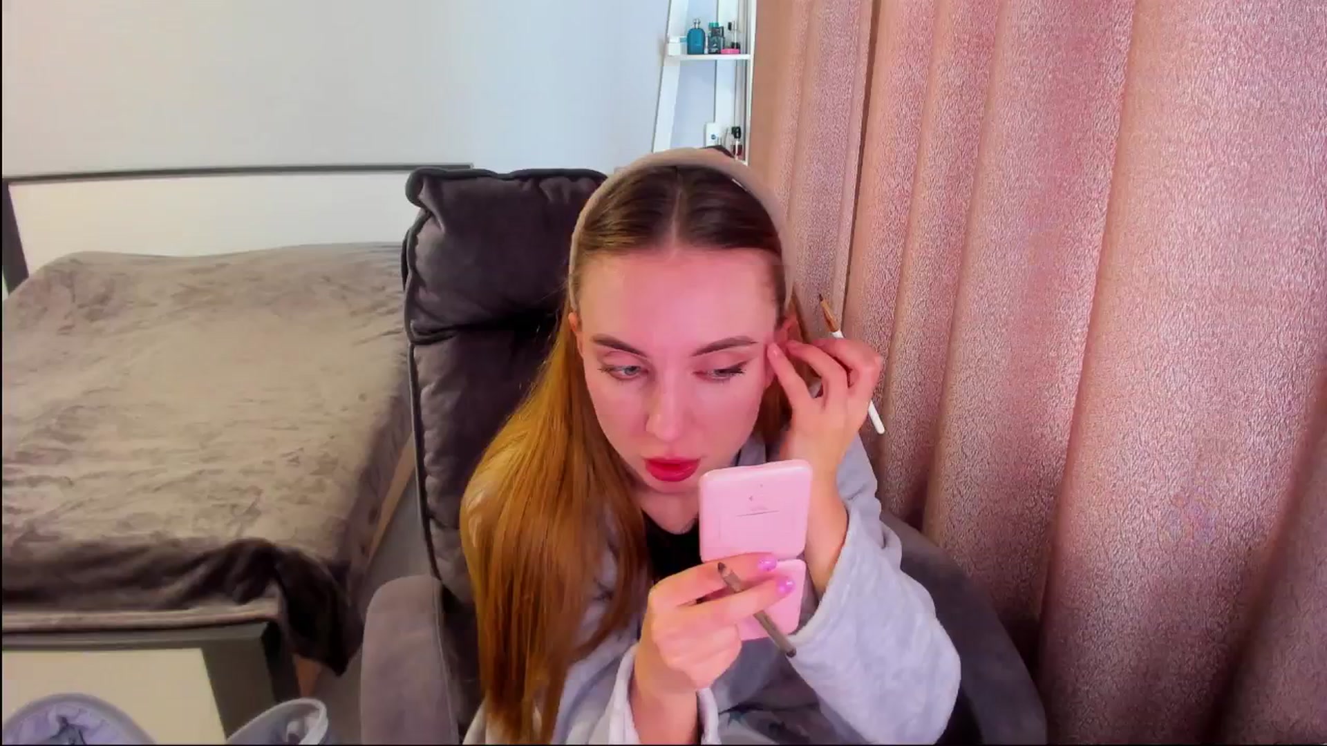 Gallery image thumbnail from Iam_Sasha's myfreecams stream on, 07/01/2025, 12:26 image 16 of 20