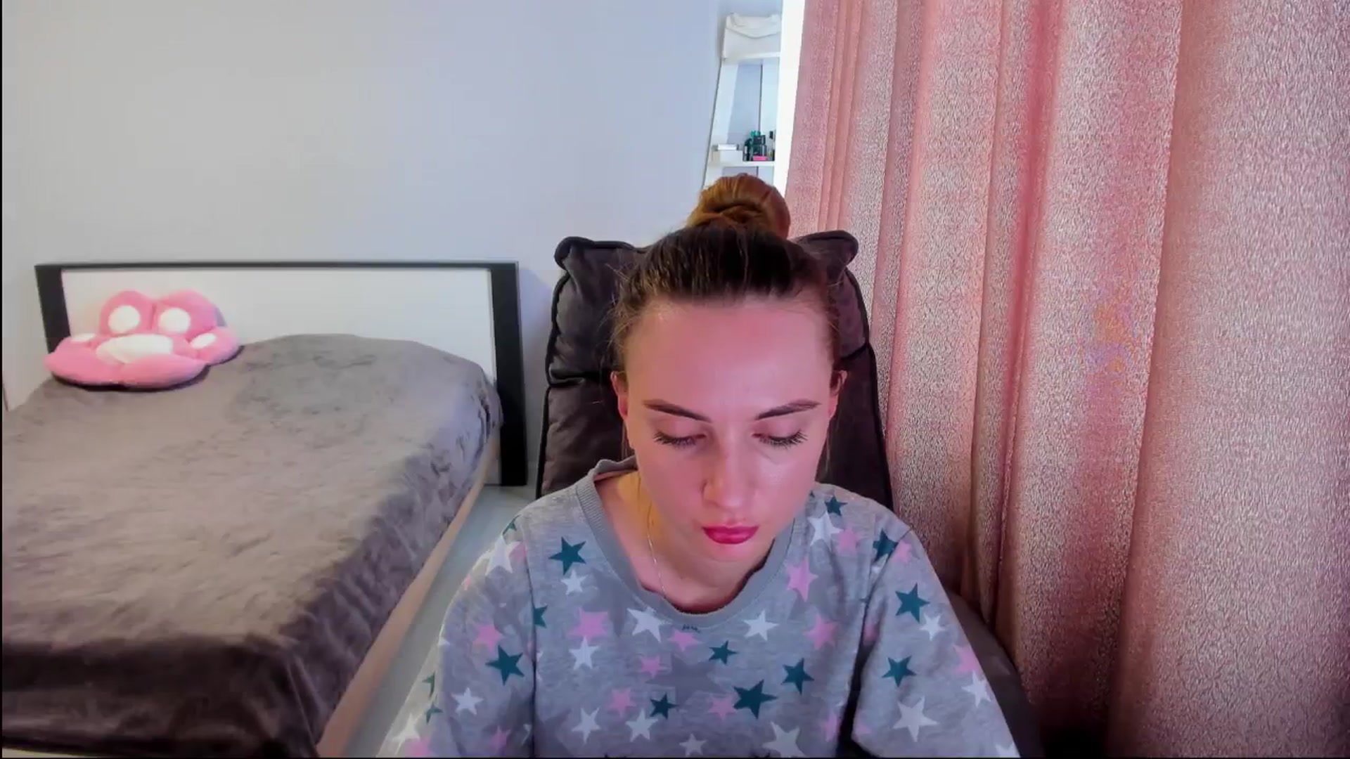 Gallery image thumbnail from Iam_Sasha's myfreecams stream on, 07/10/2025, 13:03 image 15 of 20