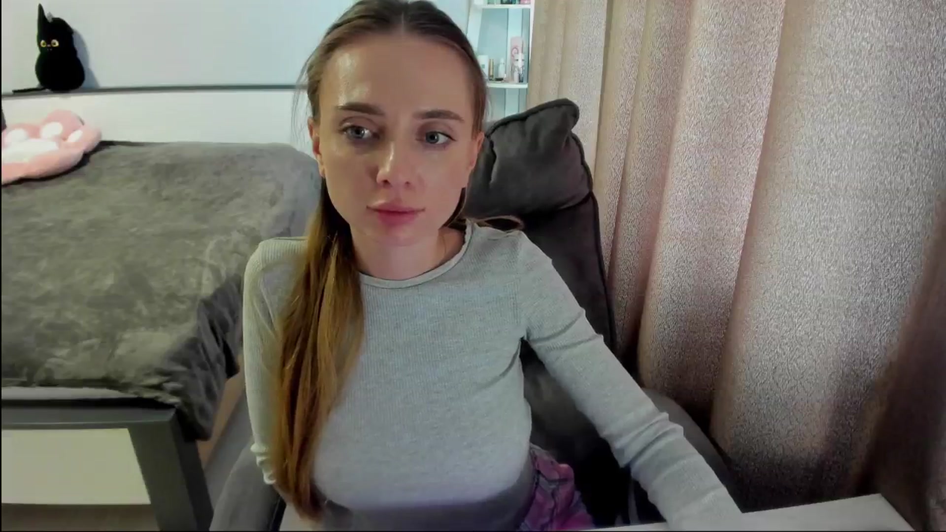 Gallery image thumbnail from Iam_Sasha's myfreecams stream on, 08/20/2025, 11:21 image 16 of 20