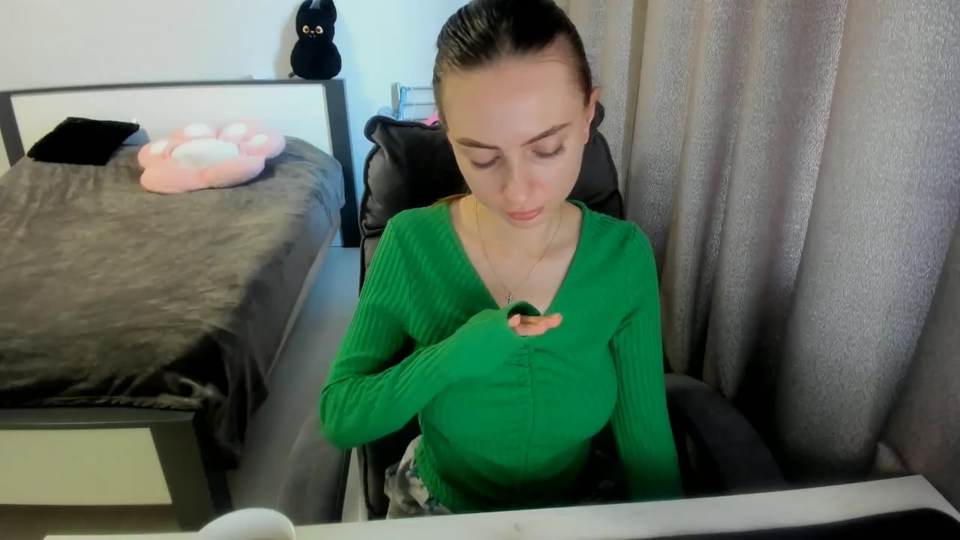 Gallery image thumbnail from Iam_Sasha's myfreecams stream on, 09/06/2025, 12:36 image 4 of 20