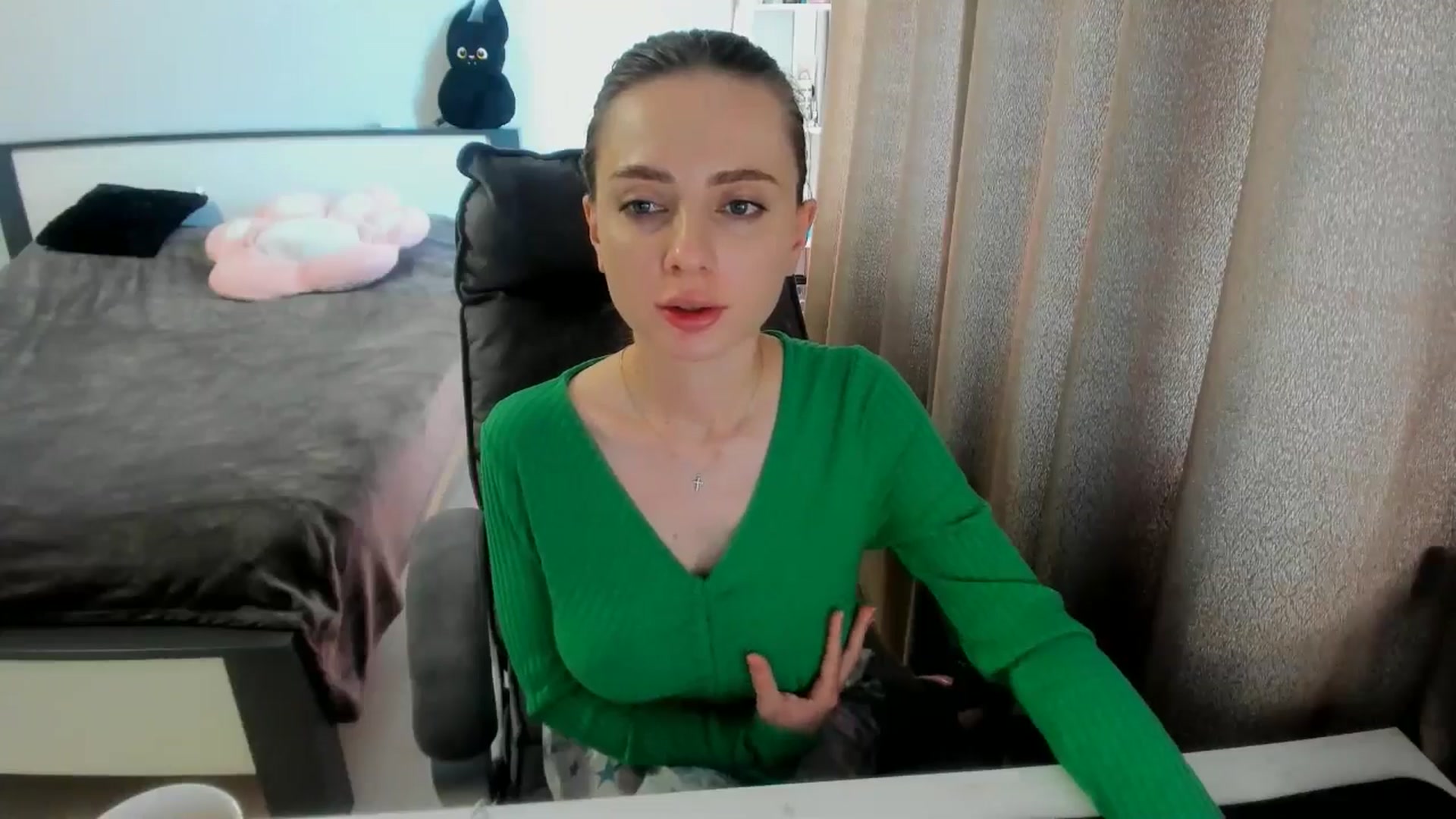 Gallery image thumbnail from Iam_Sasha's myfreecams stream on, 09/06/2025, 13:35 image 15 of 20