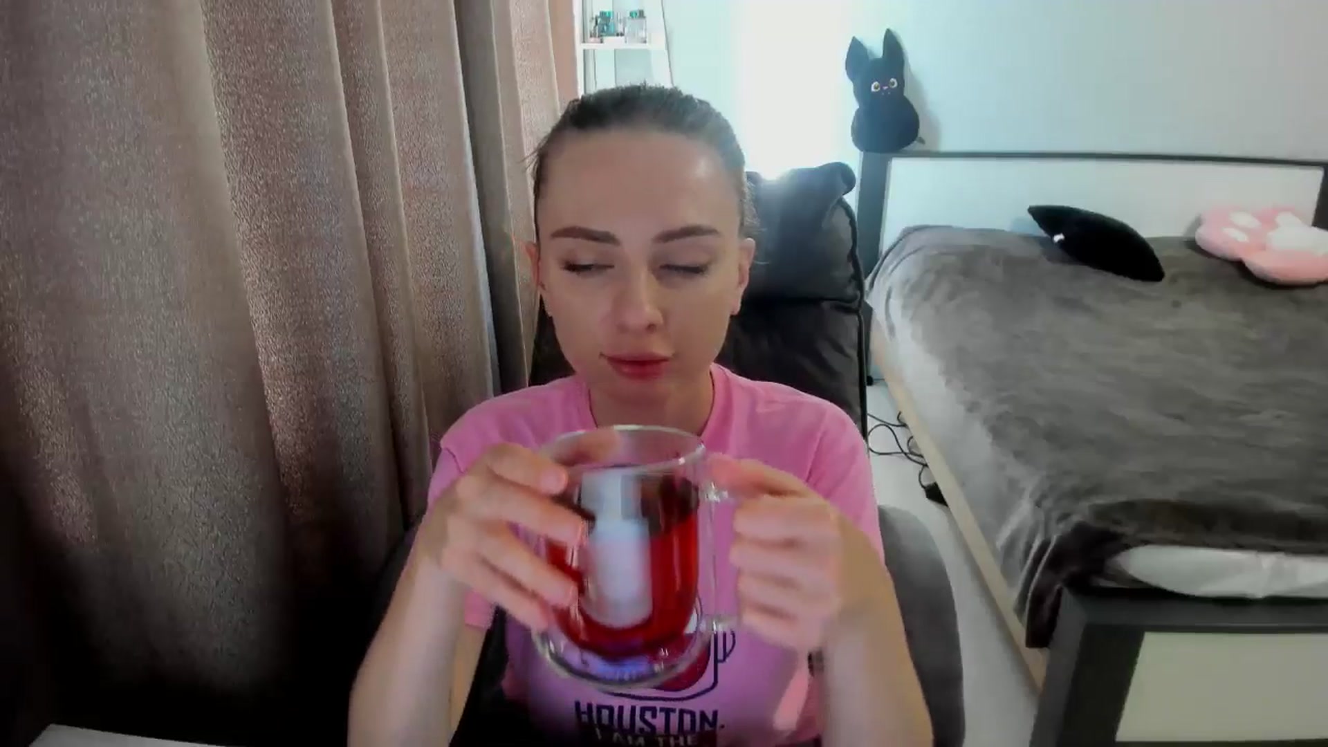 Gallery image thumbnail from Iam_Sasha's myfreecams stream on, 09/20/2025, 16:05 image 4 of 20