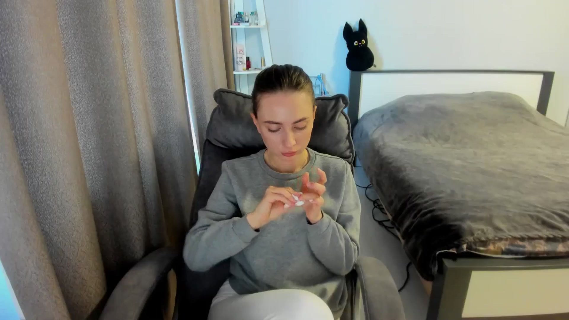 Gallery image thumbnail from Iam_Sasha's myfreecams stream on, 09/22/2025, 10:47 image 8 of 20