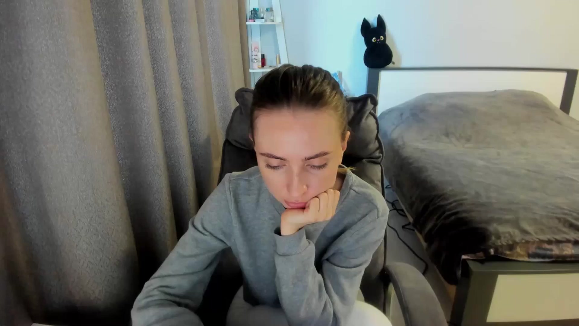 Gallery image thumbnail from Iam_Sasha's myfreecams stream on, 09/22/2025, 14:25 image 1 of 20