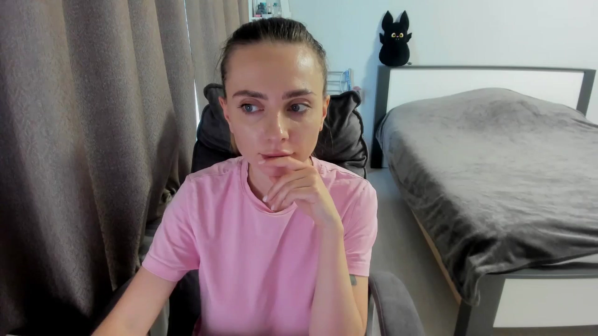 Gallery image thumbnail from Iam_Sasha's myfreecams stream on, 10/04/2025, 14:23 image 11 of 20