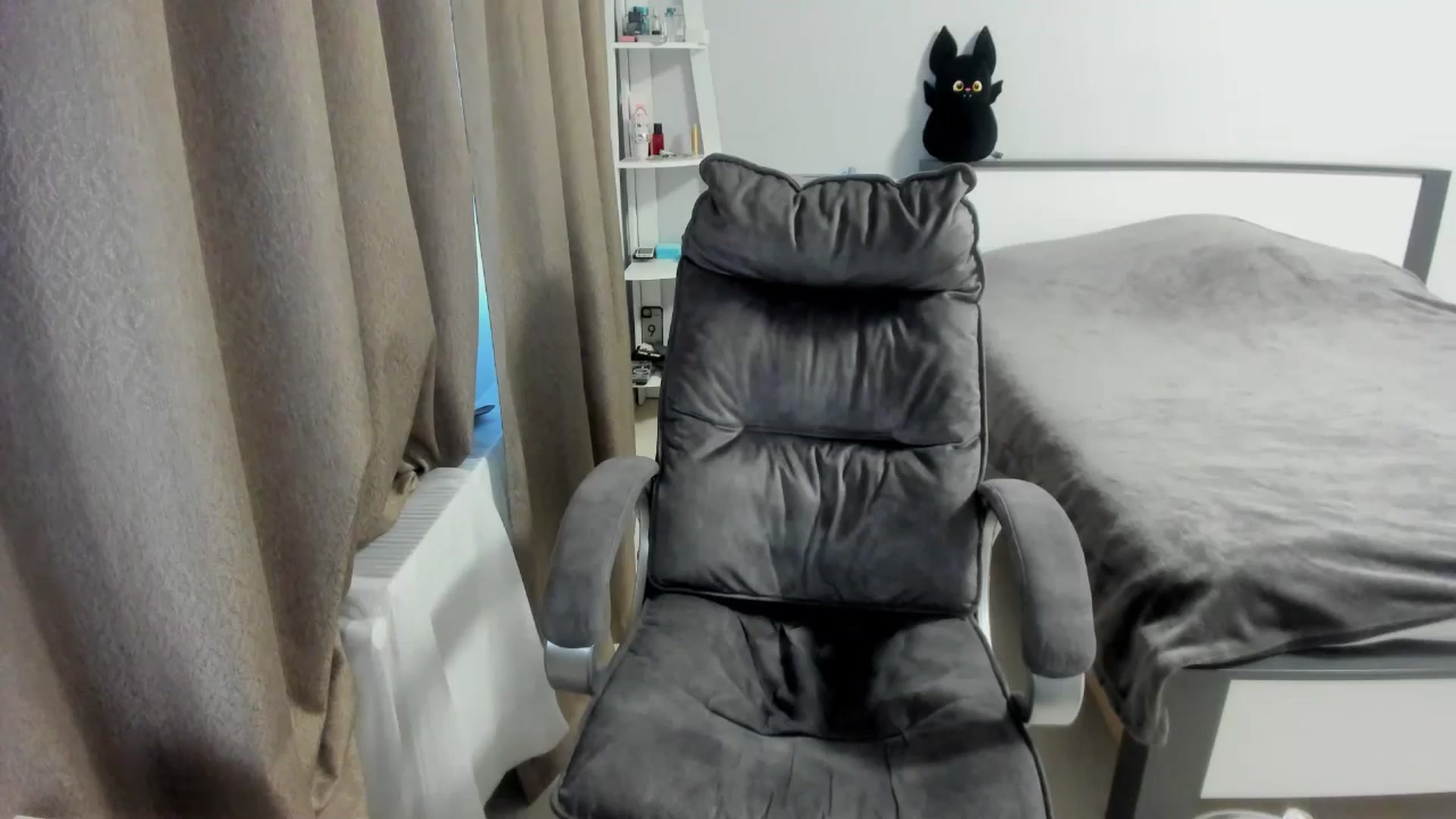 Gallery image thumbnail from Iam_Sasha's myfreecams stream on, 10/04/2025, 14:23 image 20 of 20