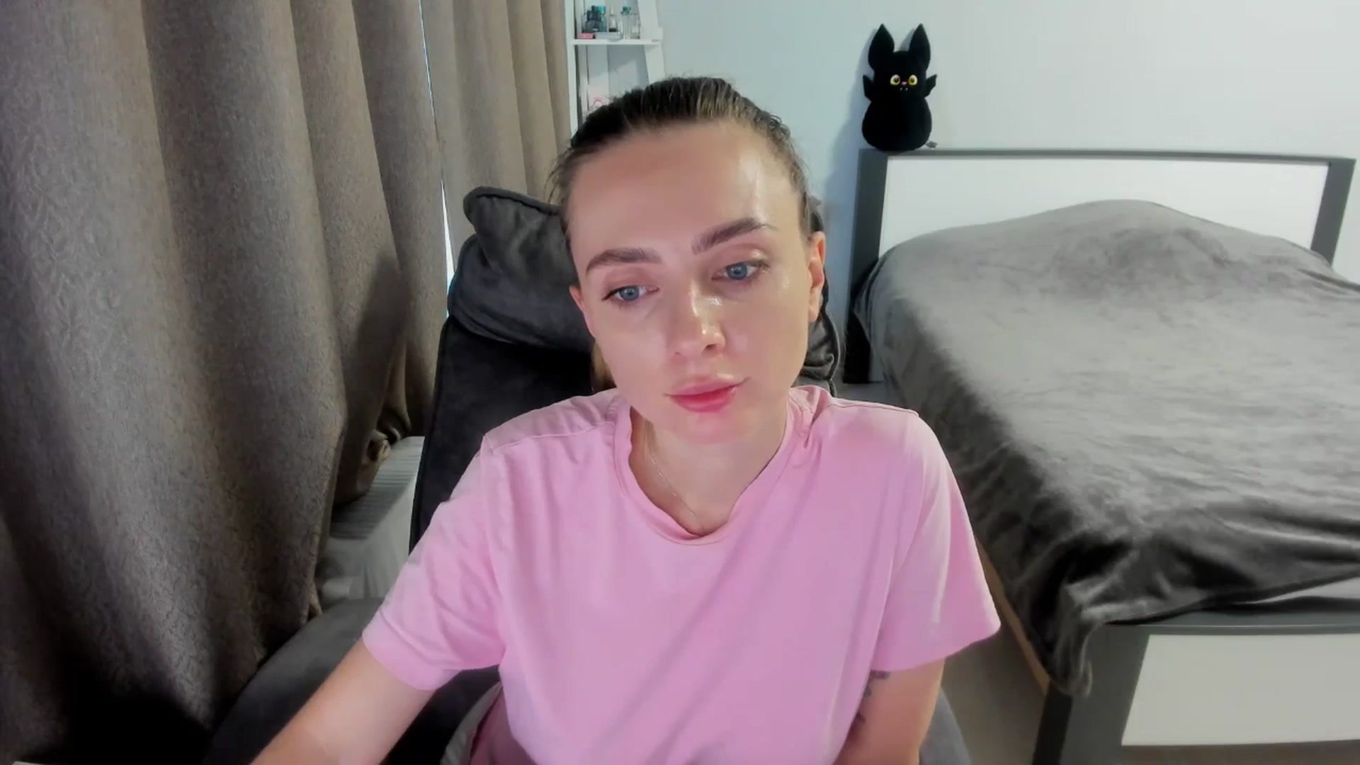 Gallery image thumbnail from Iam_Sasha's myfreecams stream on, 10/04/2025, 14:23 image 13 of 20