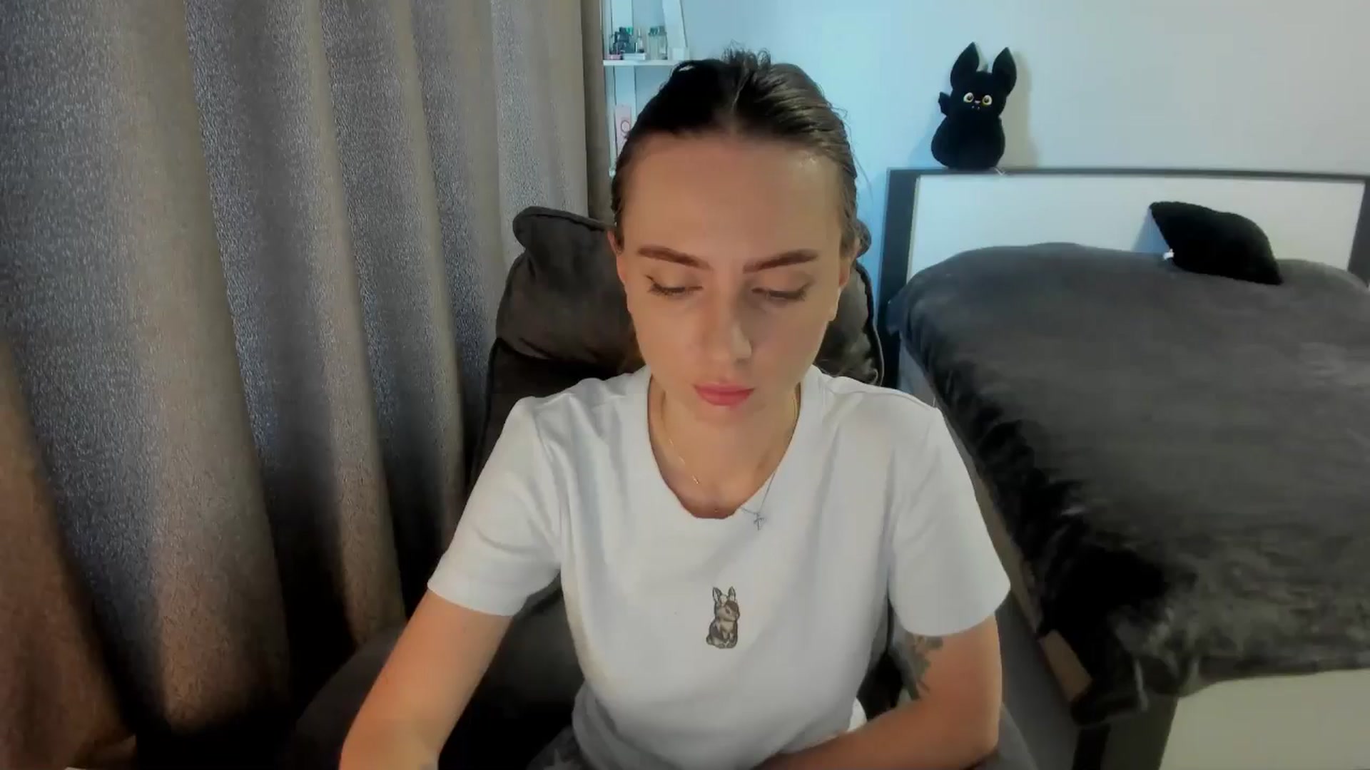 Gallery image thumbnail from Iam_Sasha's myfreecams stream on, 10/12/2025, 11:06 image 17 of 20