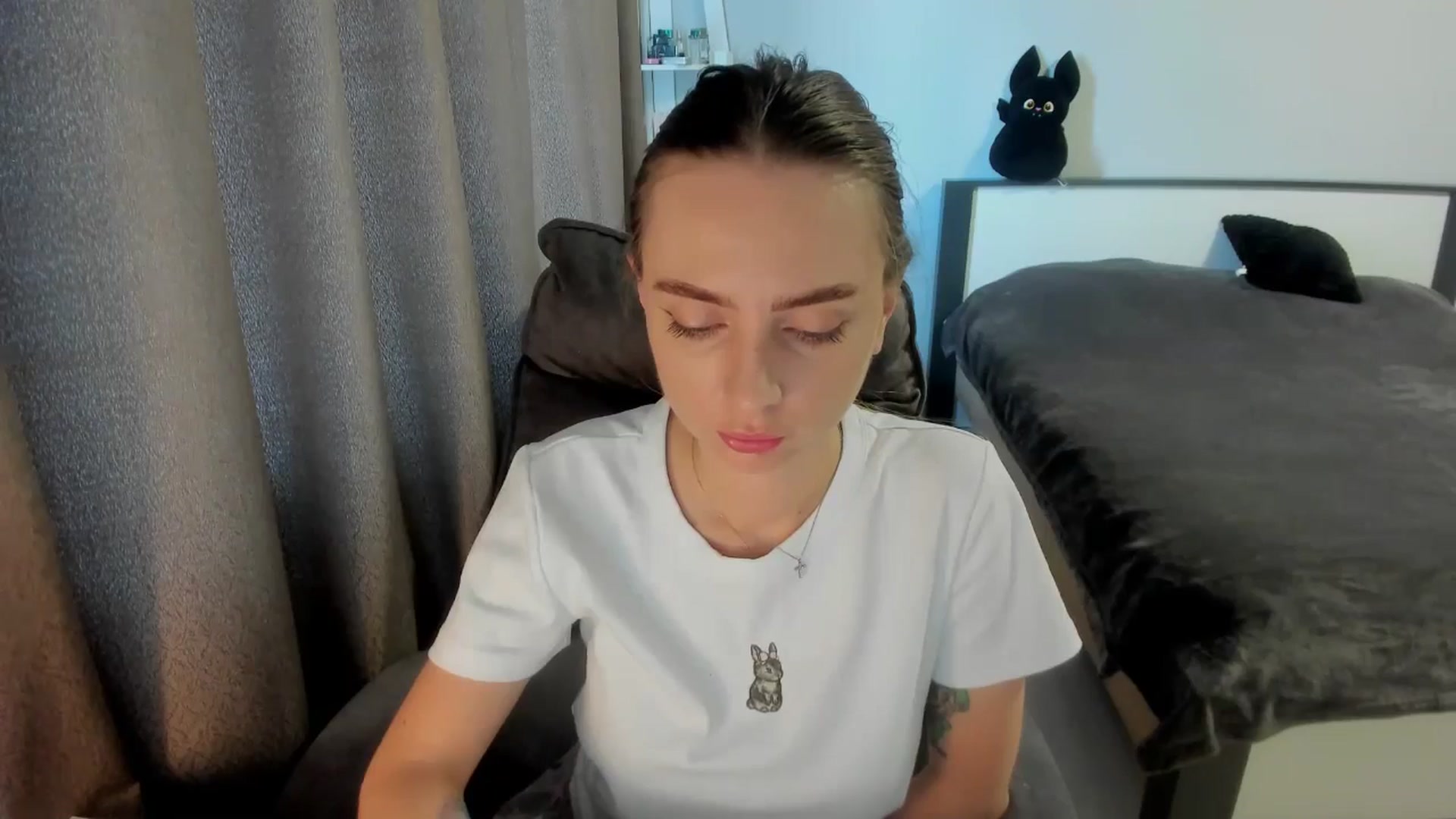 Gallery image thumbnail from Iam_Sasha's myfreecams stream on, 10/12/2025, 11:06 image 2 of 20