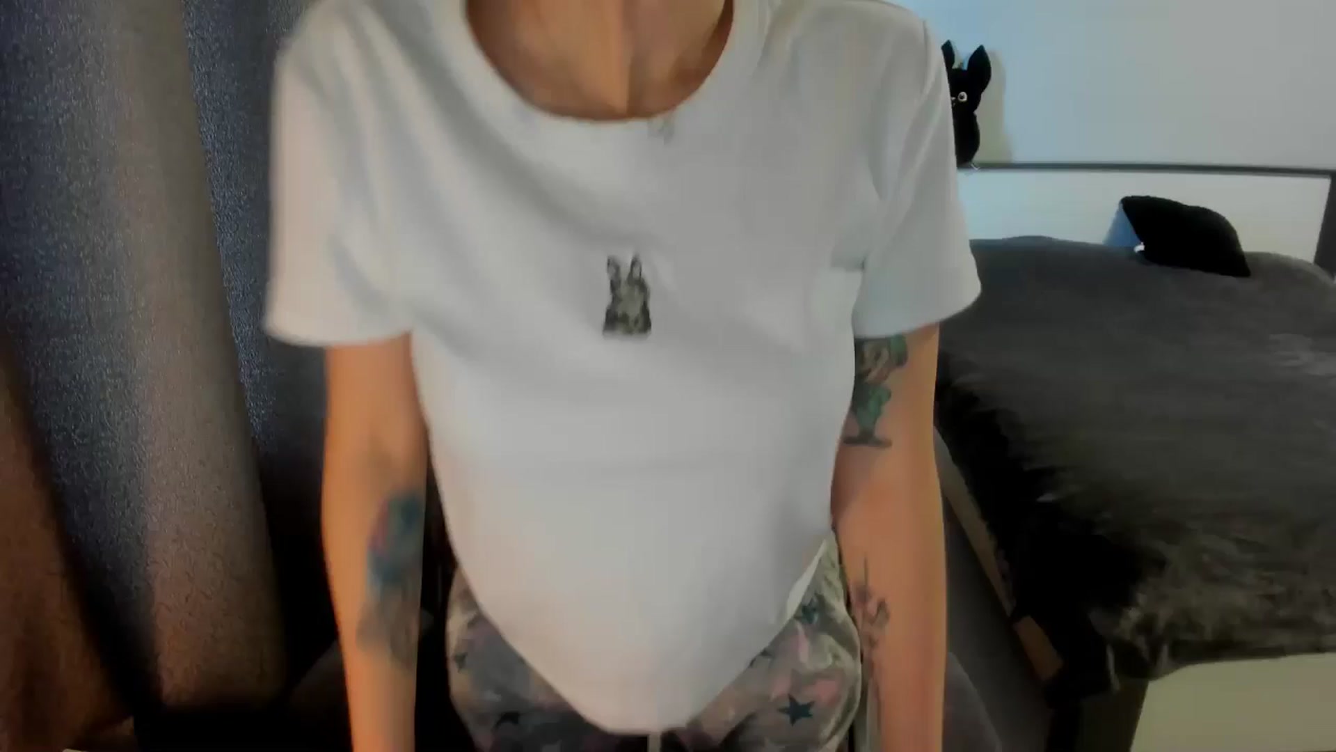 Gallery image thumbnail from Iam_Sasha's myfreecams stream on, 10/12/2025, 11:51 image 1 of 20