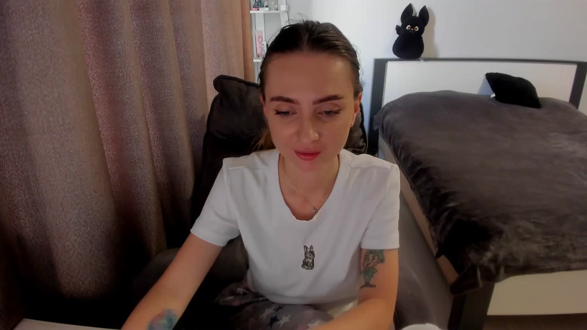 Gallery image thumbnail from Iam_Sasha's myfreecams stream on, 10/12/2025, 13:33 image 16 of 20