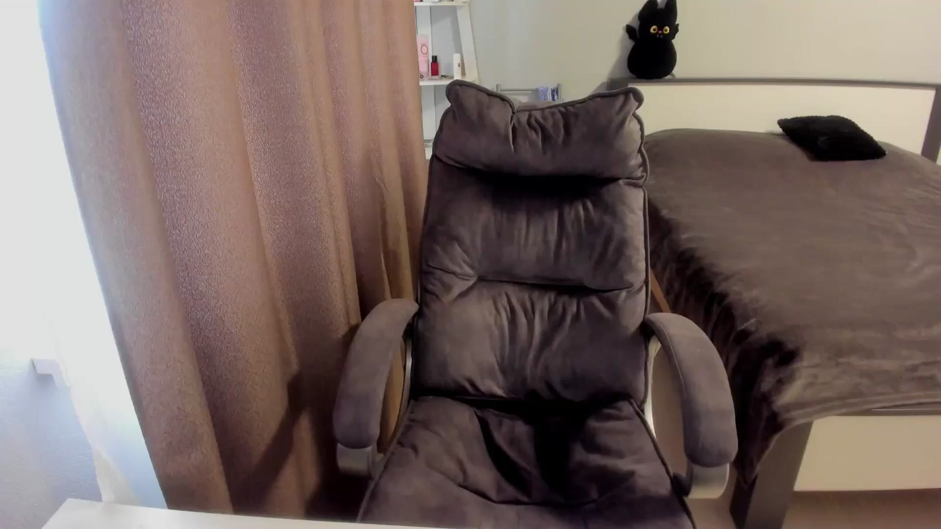 Gallery image thumbnail from Iam_Sasha's myfreecams stream on, 10/13/2025, 09:05 image 15 of 20