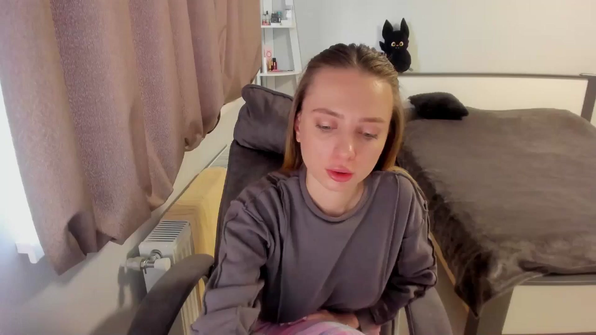 Gallery image thumbnail from Iam_Sasha's myfreecams stream on, 10/28/2025, 10:53 image 18 of 20