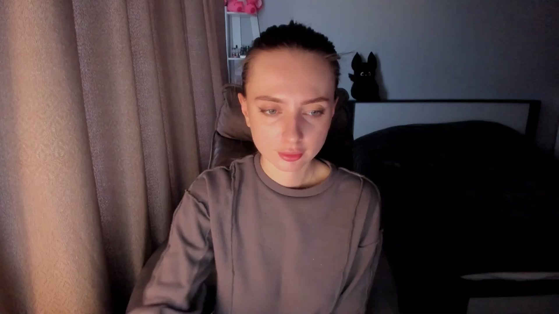 Gallery image thumbnail from Iam_Sasha's myfreecams stream on, 11/09/2025, 11:18 image 4 of 20