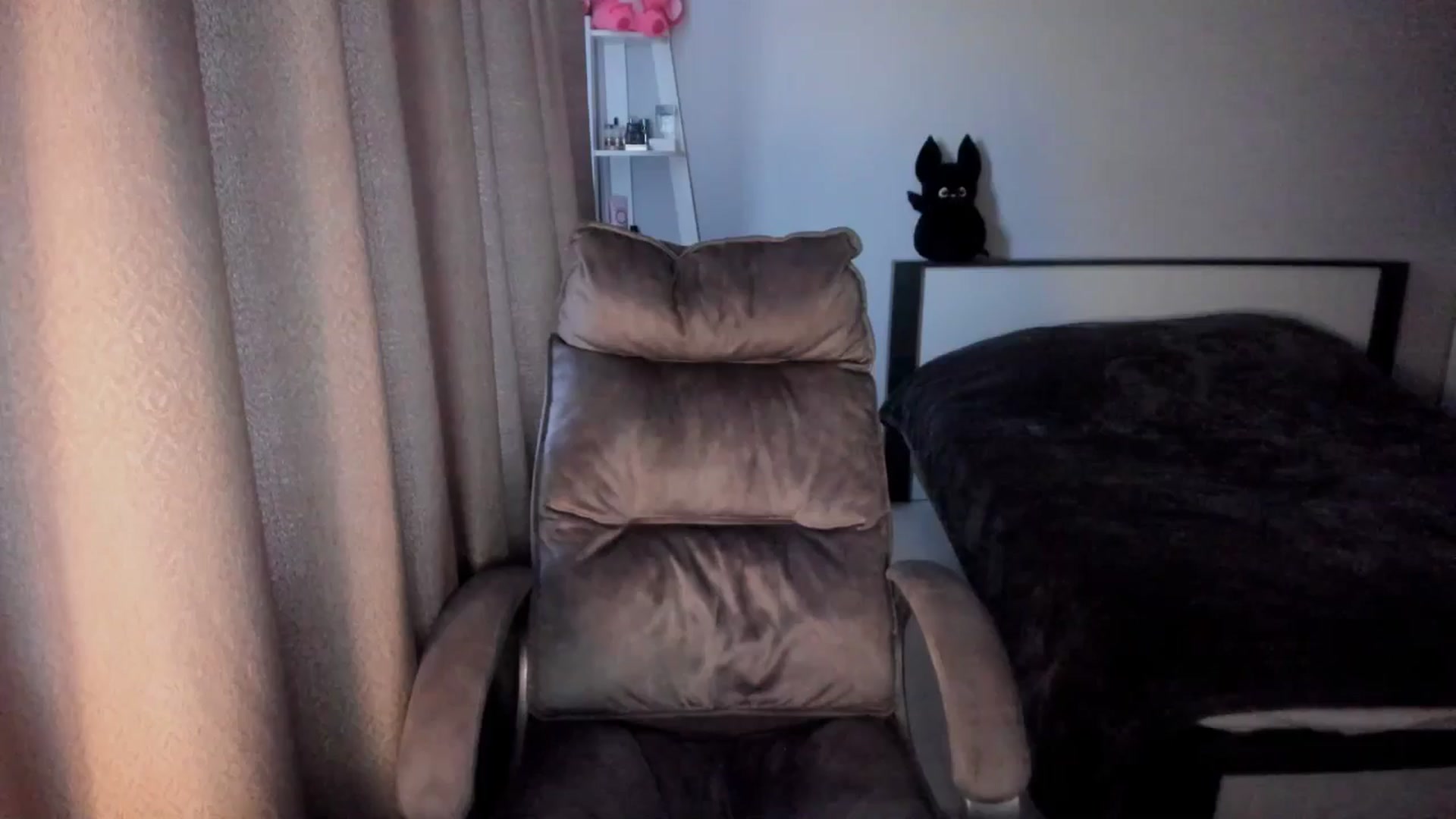Gallery image thumbnail from Iam_Sasha's myfreecams stream on, 11/09/2025, 11:18 image 8 of 20