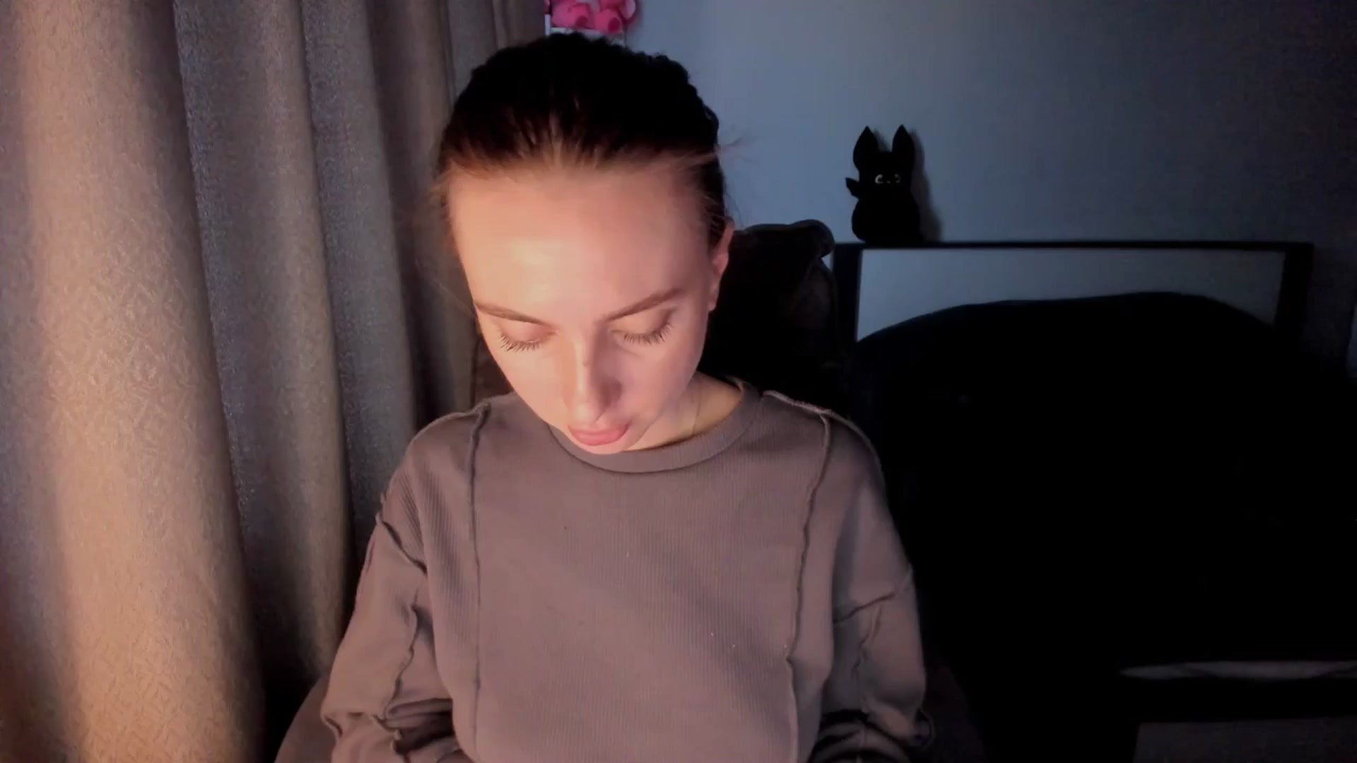 Gallery image thumbnail from Iam_Sasha's myfreecams stream on, 11/09/2025, 11:18 image 10 of 20