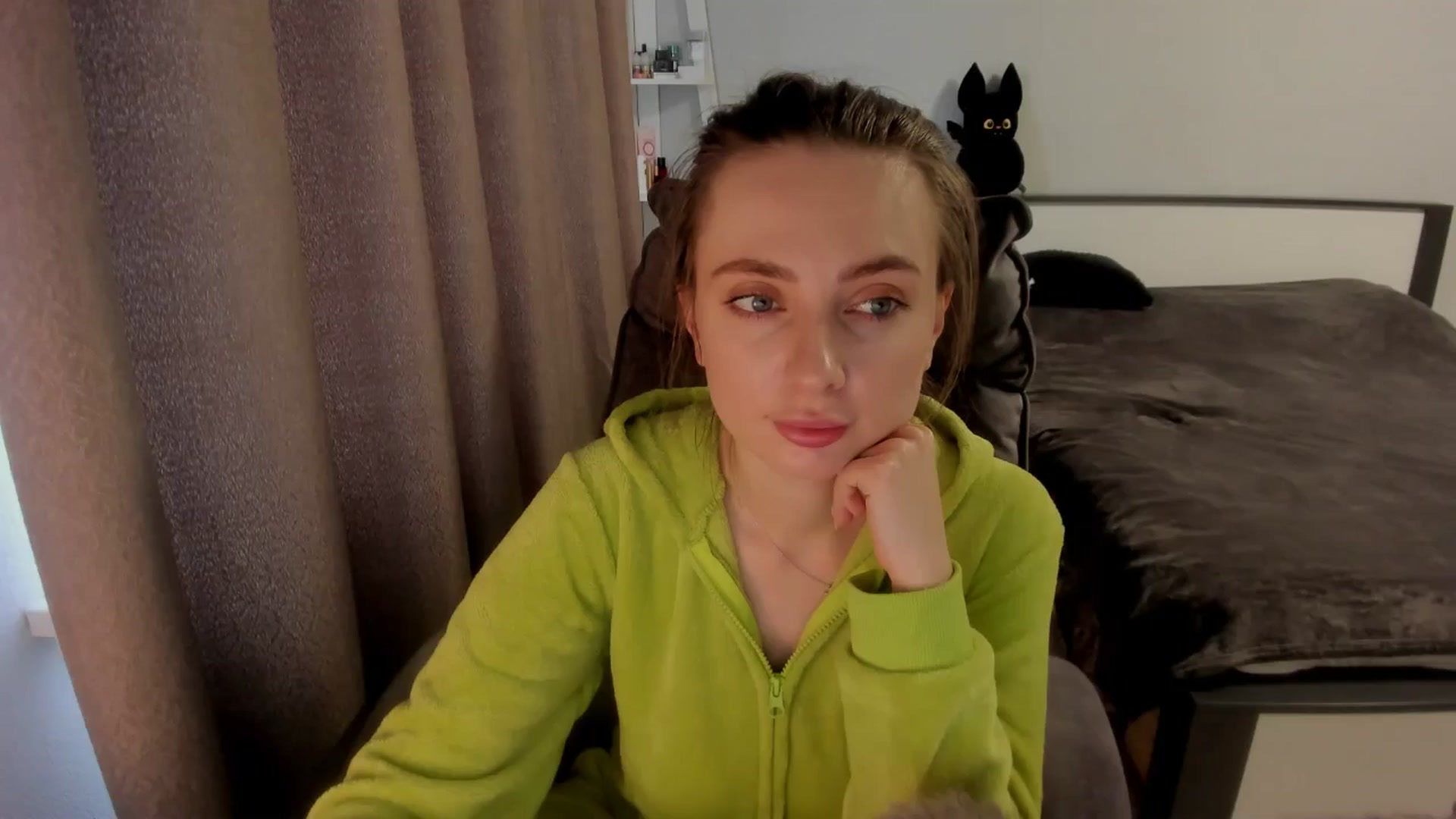 Gallery image thumbnail from Iam_Sasha's myfreecams stream on, 11/13/2025, 12:11 image 1 of 20