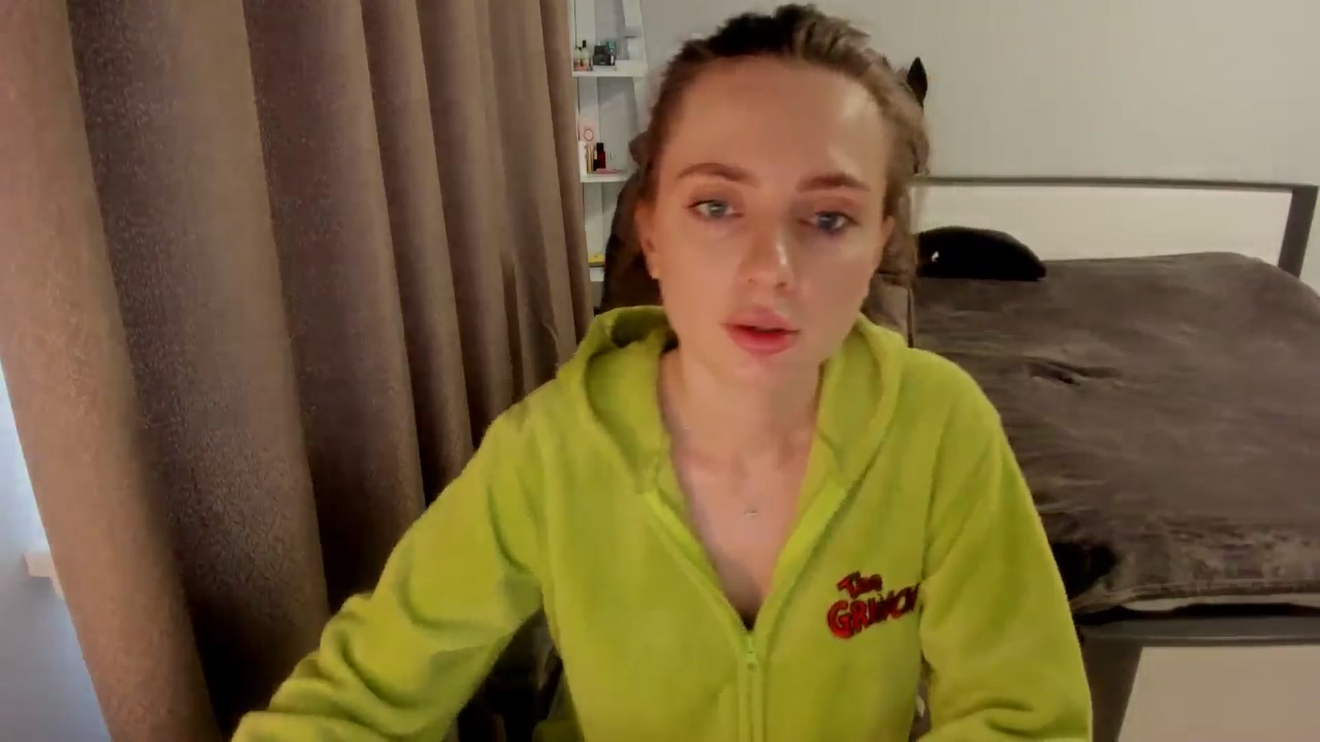 Gallery image thumbnail from Iam_Sasha's myfreecams stream on, 11/13/2025, 12:11 image 8 of 20