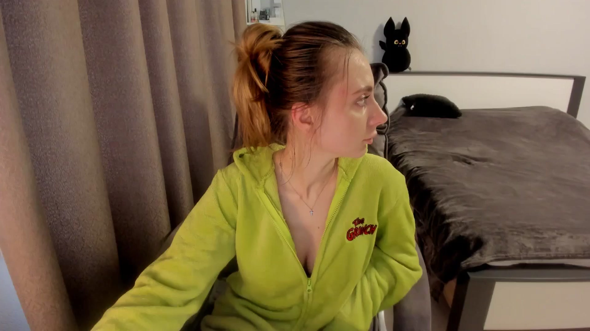 Gallery image thumbnail from Iam_Sasha's myfreecams stream on, 11/13/2025, 12:11 image 19 of 20