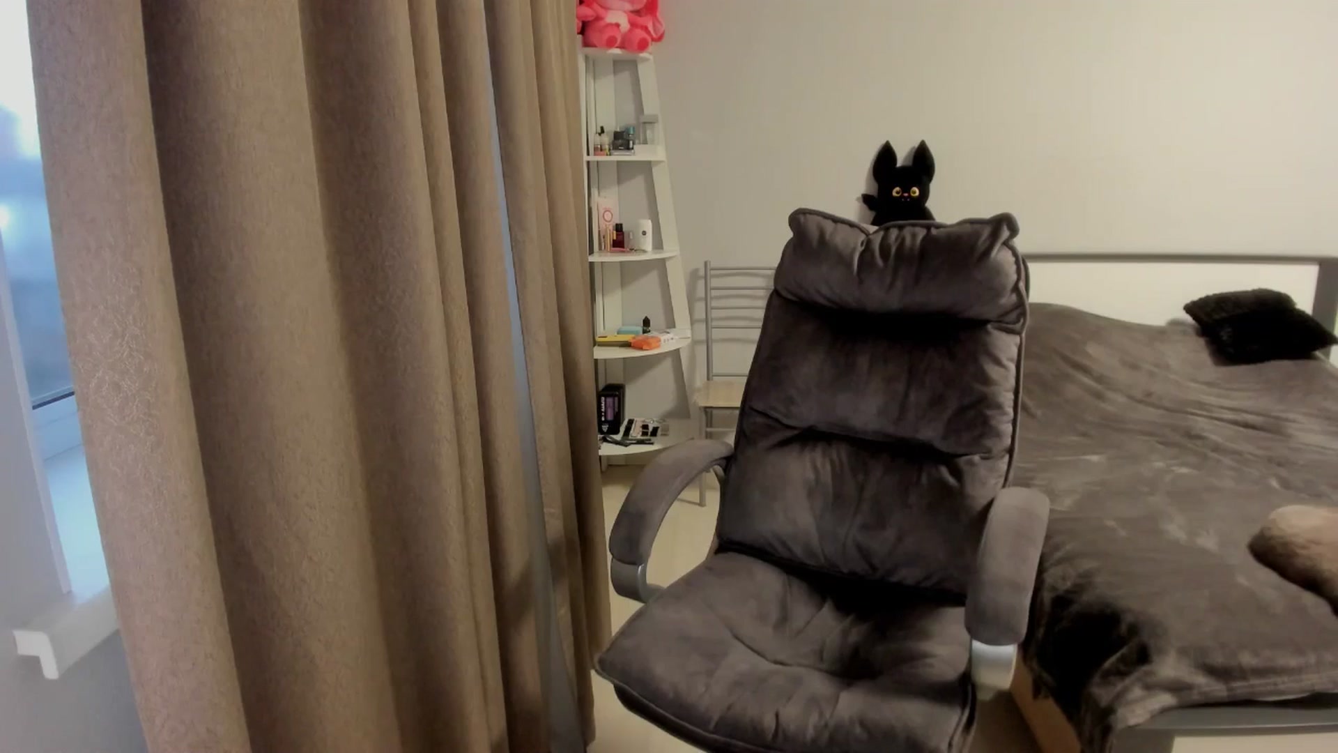 Gallery image thumbnail from Iam_Sasha's myfreecams stream on, 11/15/2025, 13:45 image 4 of 20