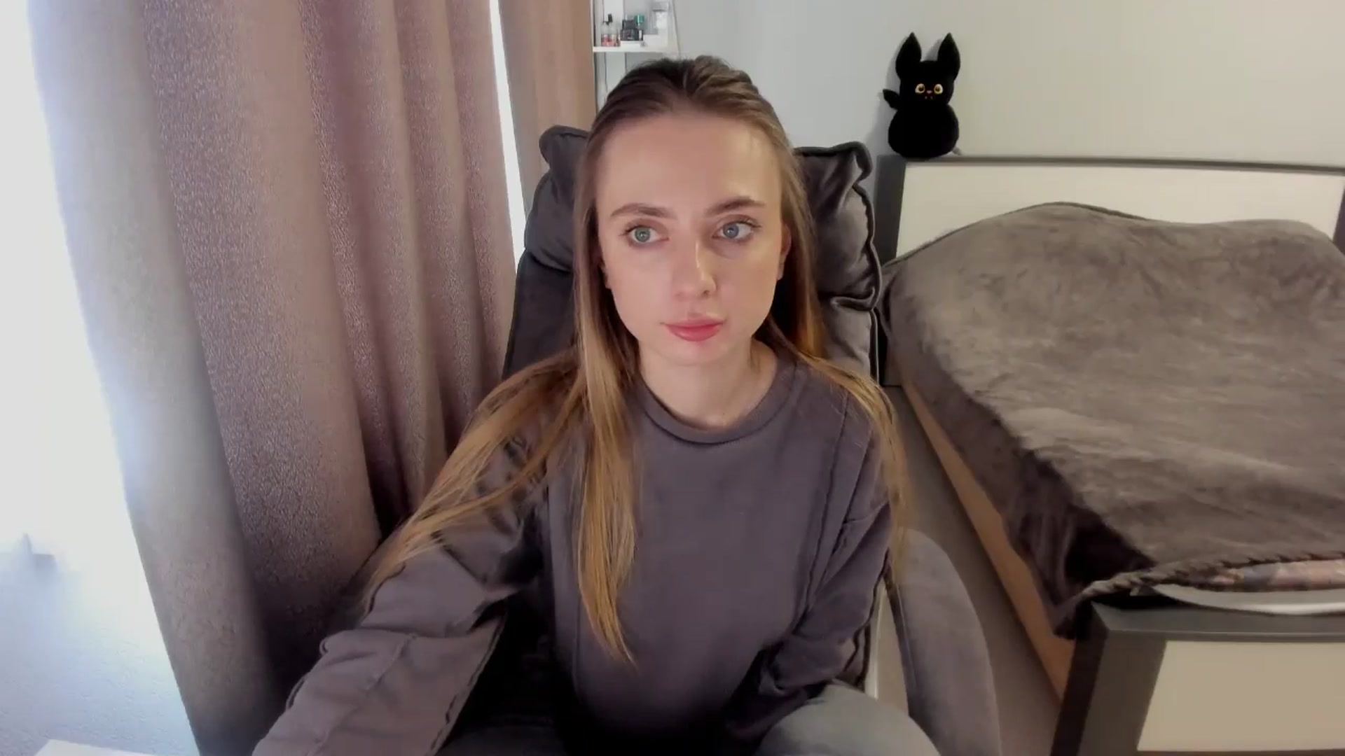 Gallery image thumbnail from Iam_Sasha's myfreecams stream on, 11/16/2025, 10:00 image 7 of 20