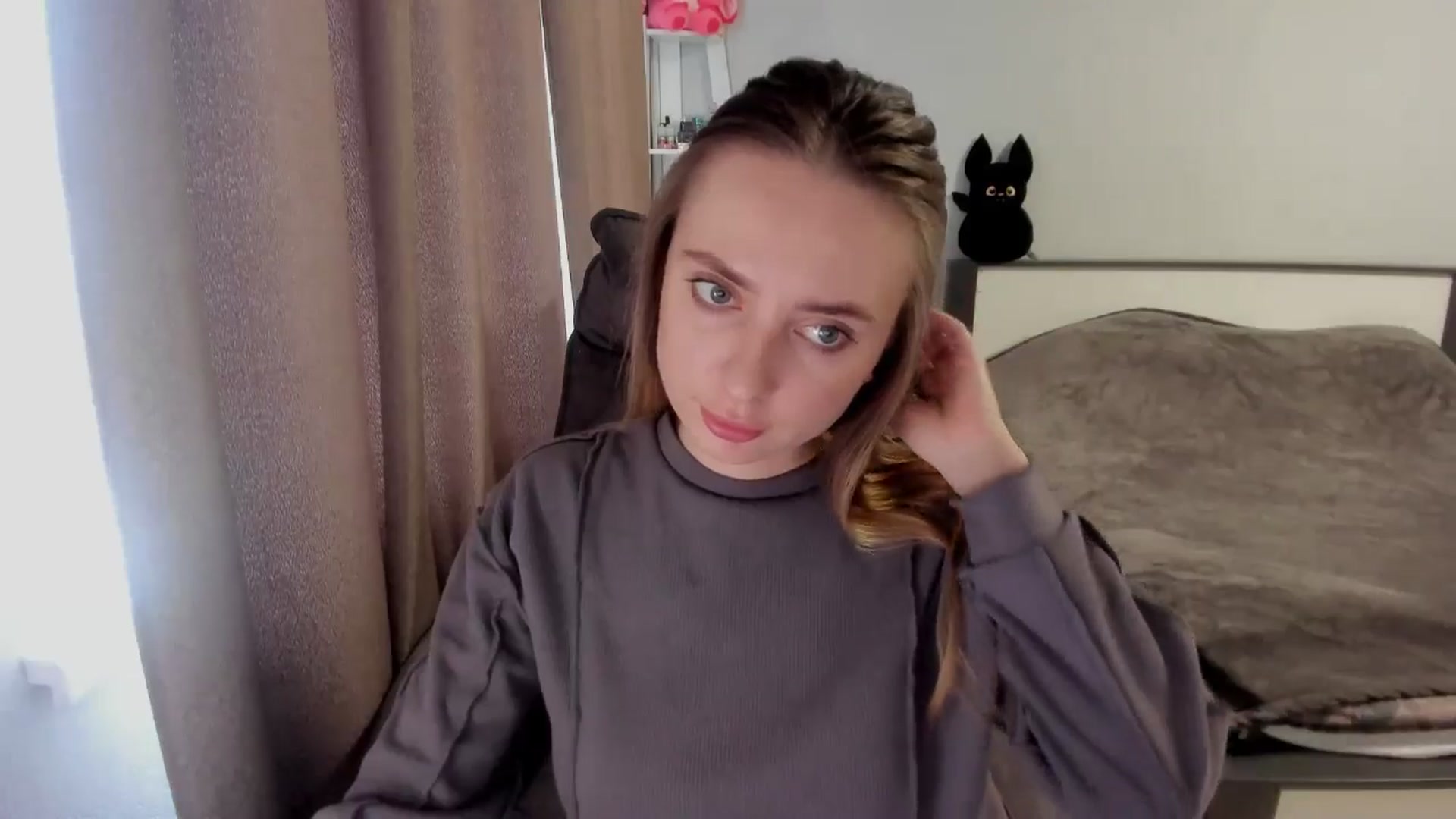 Gallery image thumbnail from Iam_Sasha's myfreecams stream on, 11/16/2025, 10:00 image 20 of 20