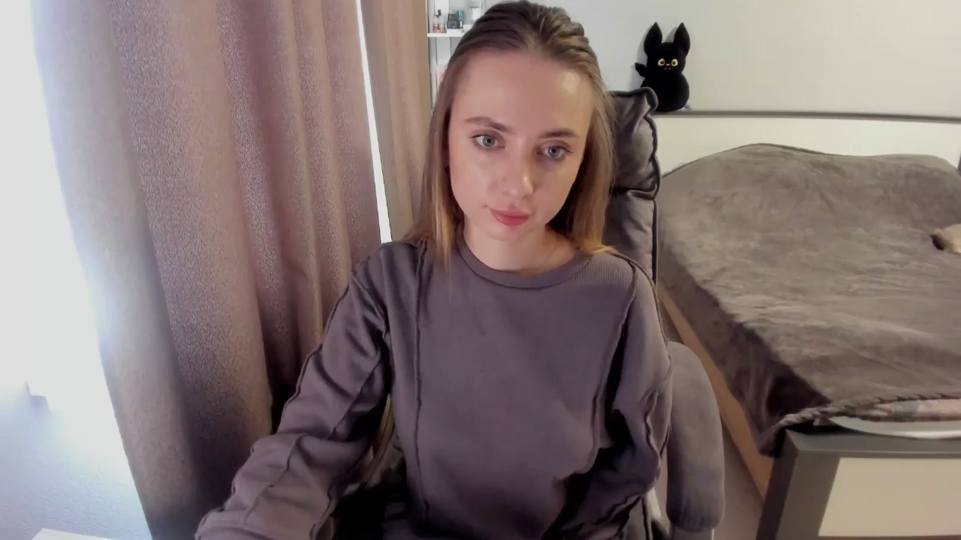 Gallery image thumbnail from Iam_Sasha's myfreecams stream on, 11/16/2025, 10:43 image 14 of 20