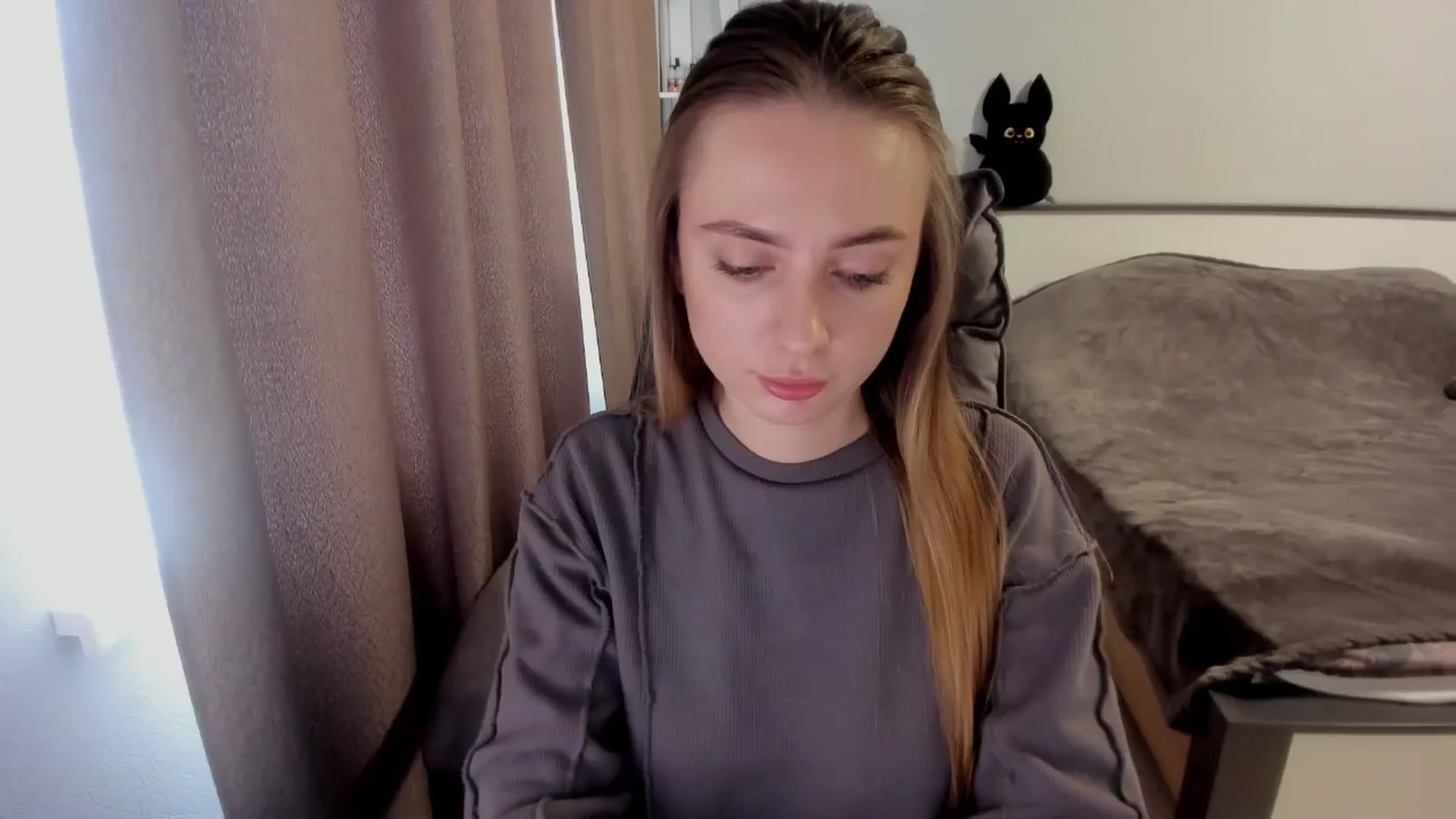 Gallery image thumbnail from Iam_Sasha's myfreecams stream on, 11/16/2025, 10:43 image 1 of 20
