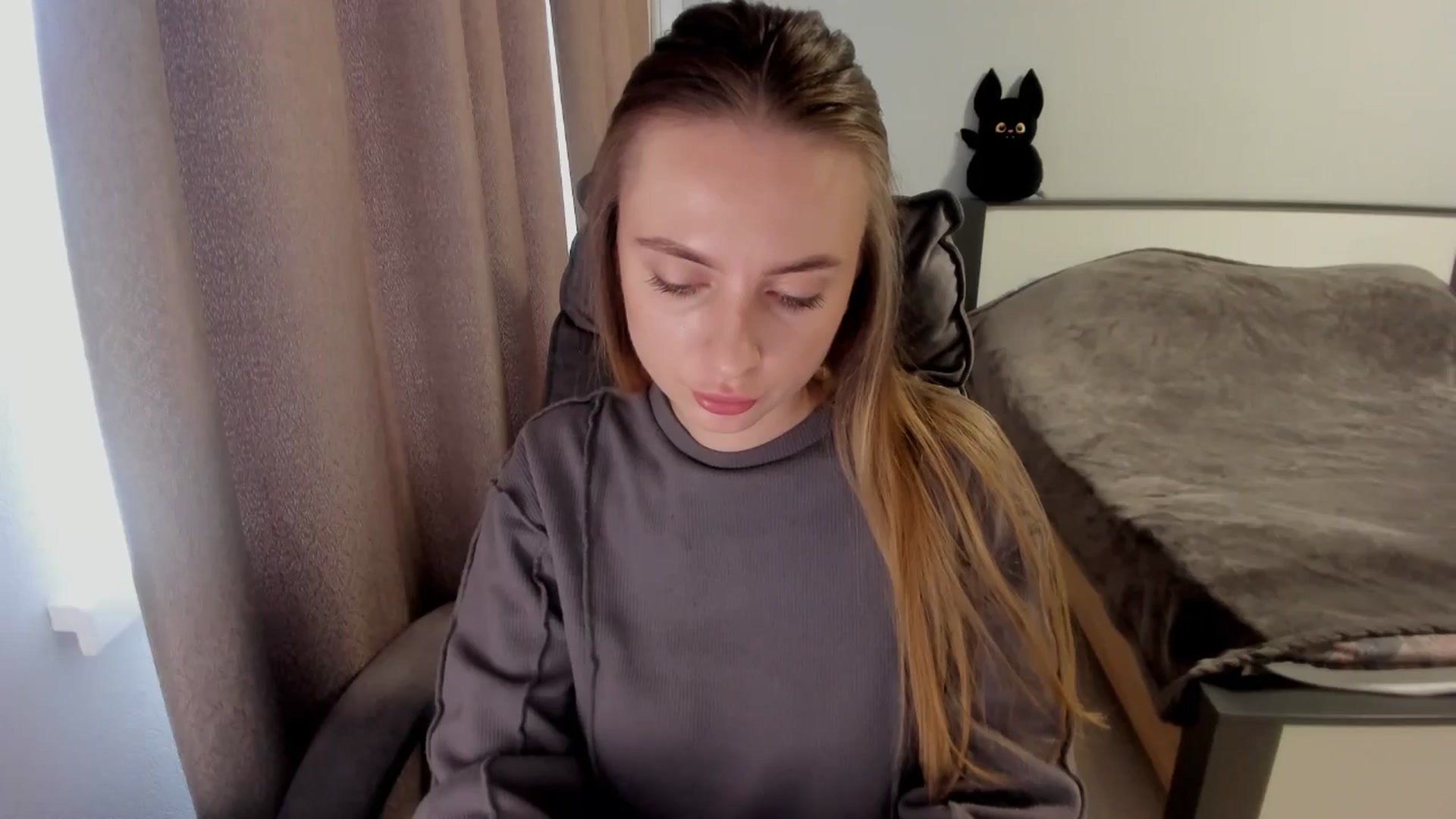 Gallery image thumbnail from Iam_Sasha's myfreecams stream on, 11/16/2025, 12:01 image 13 of 20