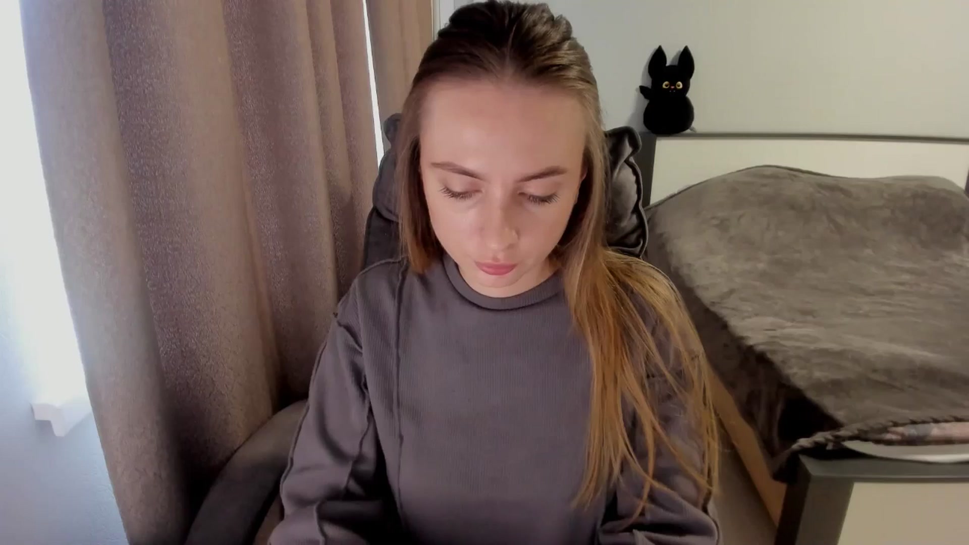 Gallery image thumbnail from Iam_Sasha's myfreecams stream on, 11/16/2025, 12:01 image 12 of 20