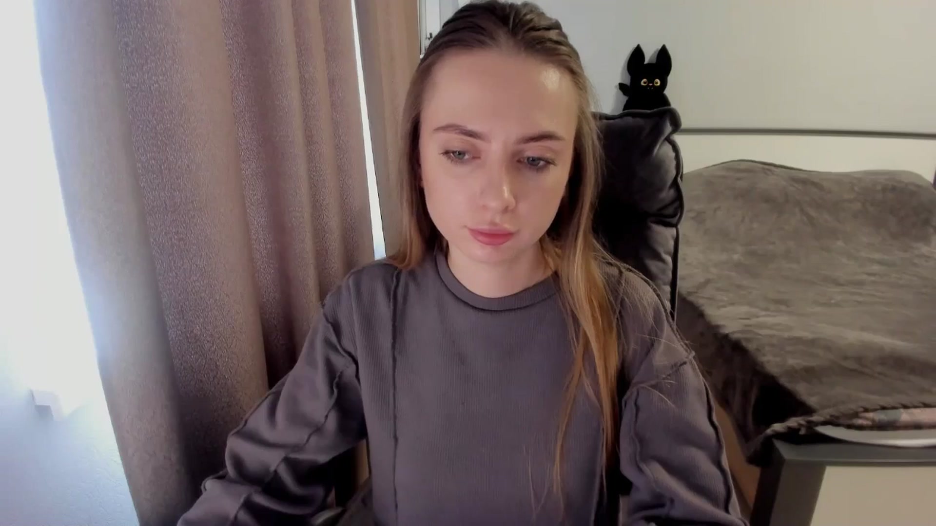 Gallery image thumbnail from Iam_Sasha's myfreecams stream on, 11/16/2025, 12:01 image 3 of 20