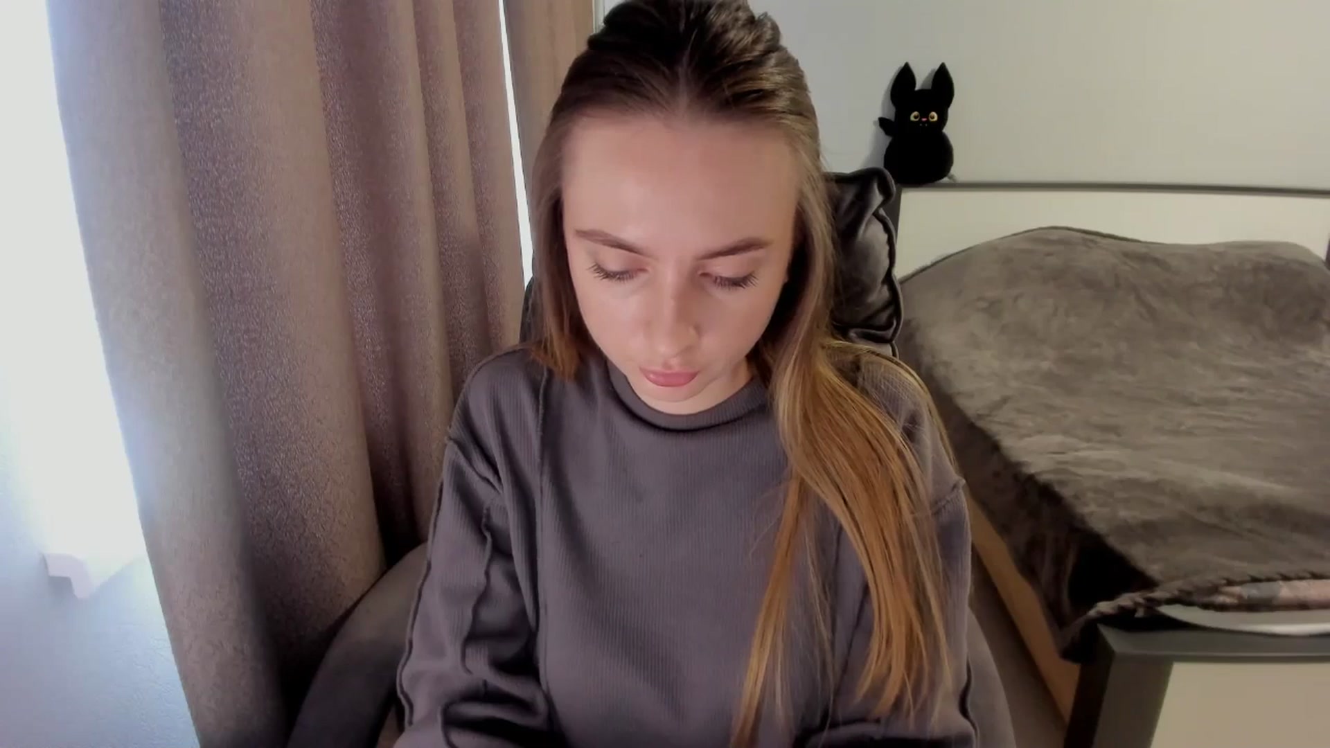 Gallery image thumbnail from Iam_Sasha's myfreecams stream on, 11/16/2025, 12:01 image 8 of 20