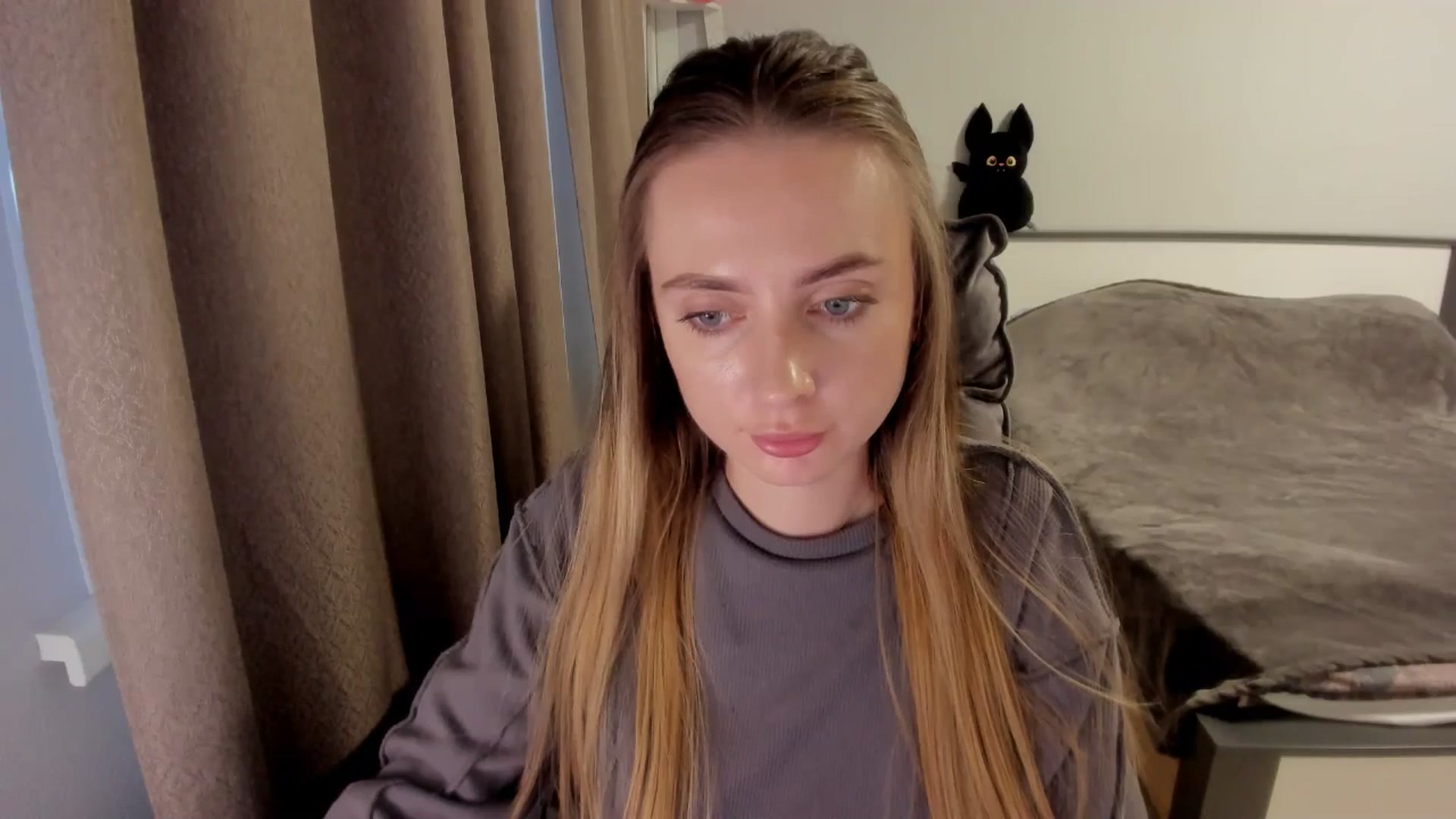 Gallery image thumbnail from Iam_Sasha's myfreecams stream on, 11/16/2025, 13:57 image 8 of 20
