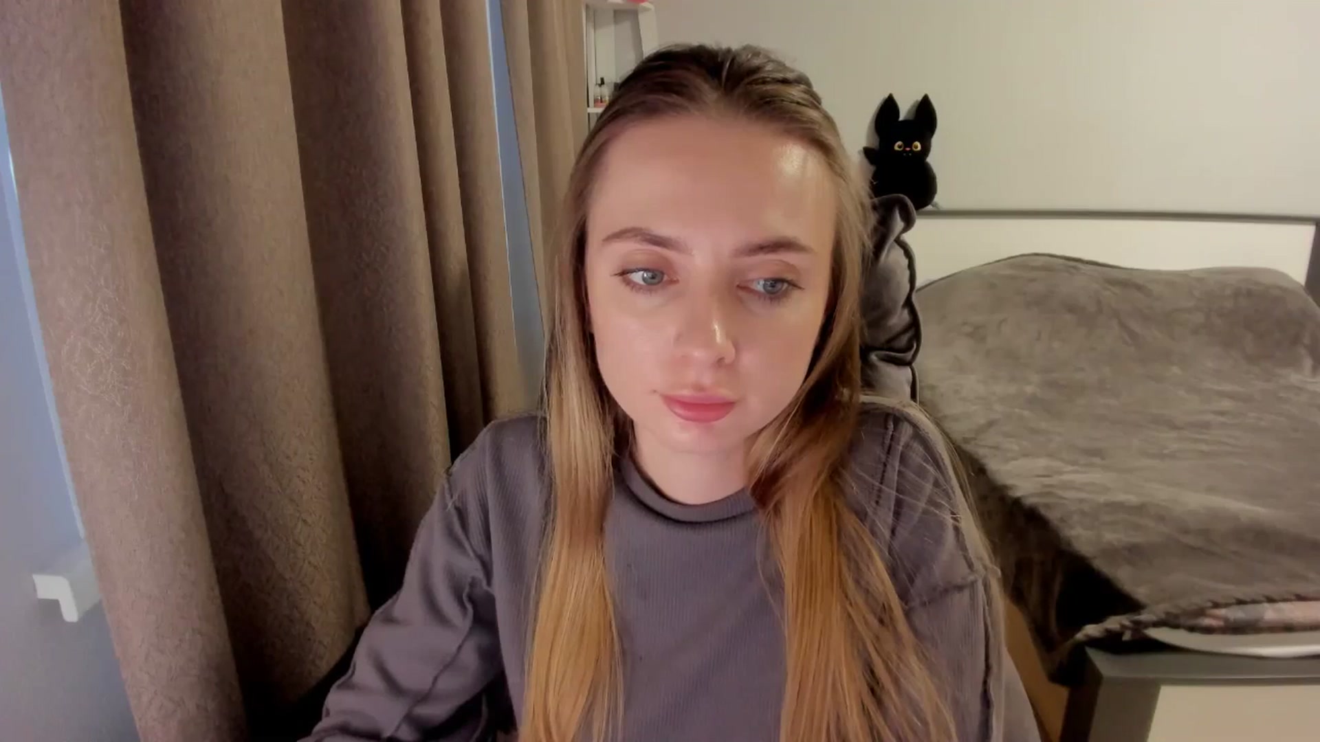 Gallery image thumbnail from Iam_Sasha's myfreecams stream on, 11/16/2025, 13:57 image 3 of 20