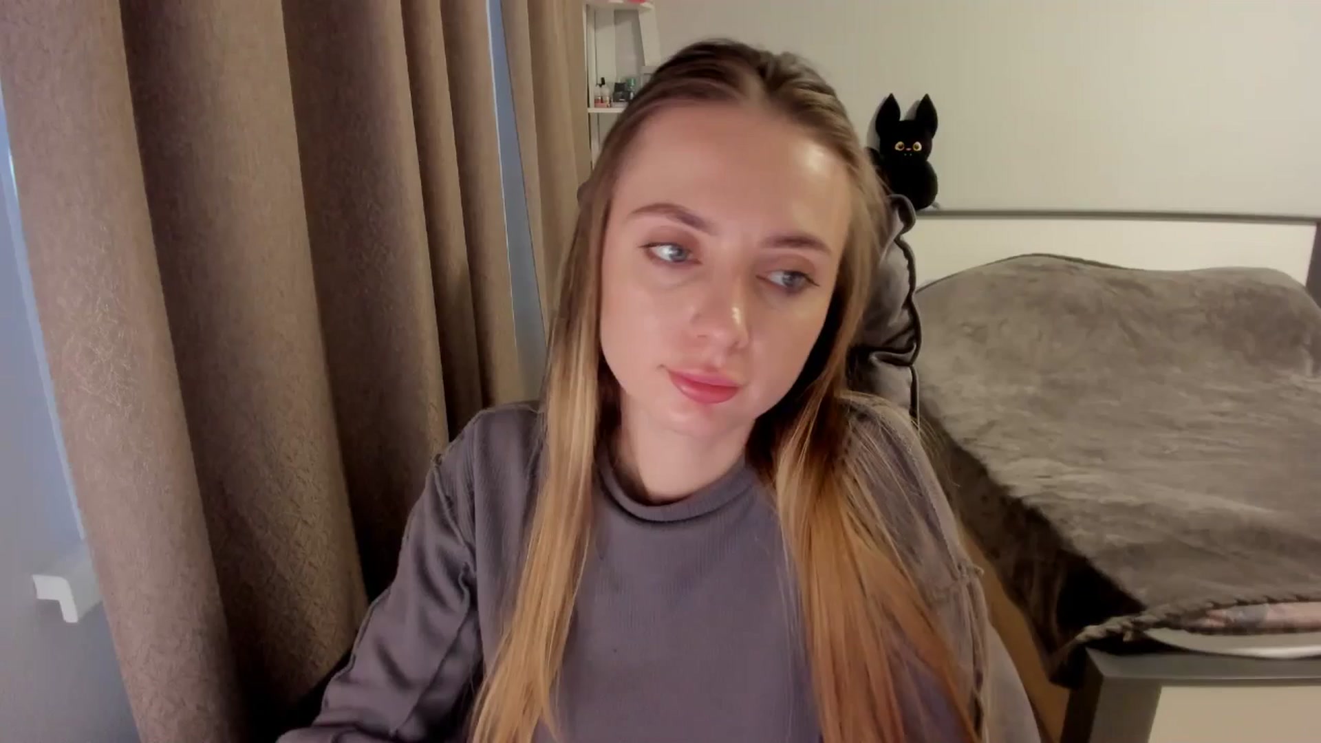 Gallery image thumbnail from Iam_Sasha's myfreecams stream on, 11/16/2025, 13:57 image 1 of 20