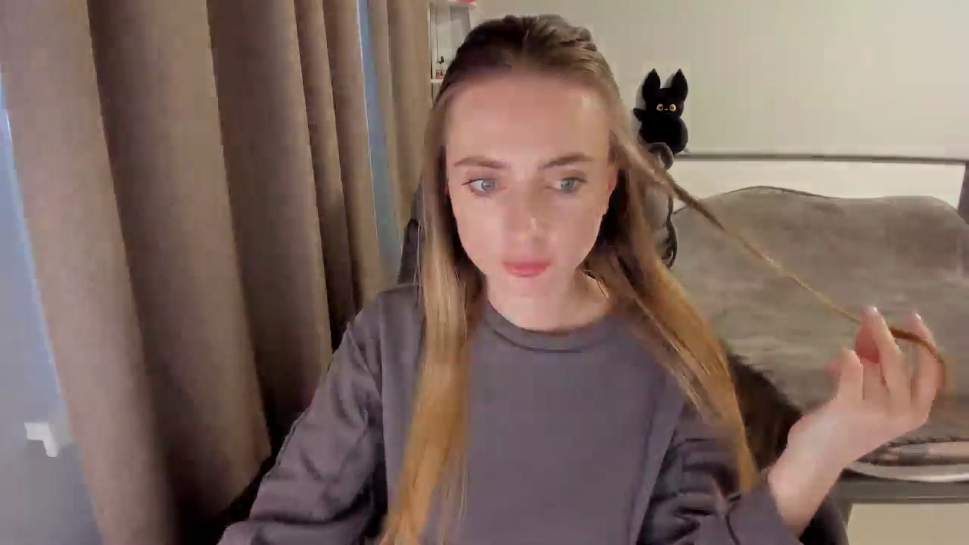 Gallery image thumbnail from Iam_Sasha's myfreecams stream on, 11/16/2025, 13:57 image 5 of 20