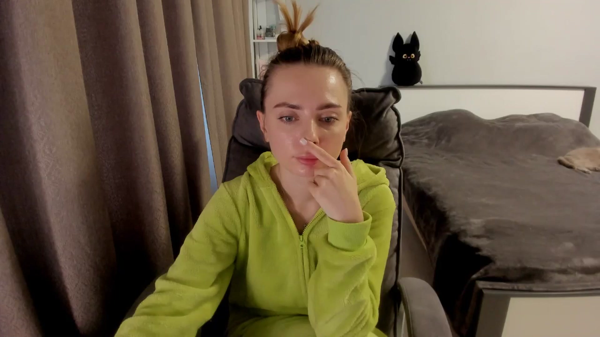 Gallery image thumbnail from Iam_Sasha's myfreecams stream on, 11/24/2025, 14:00 image 9 of 20